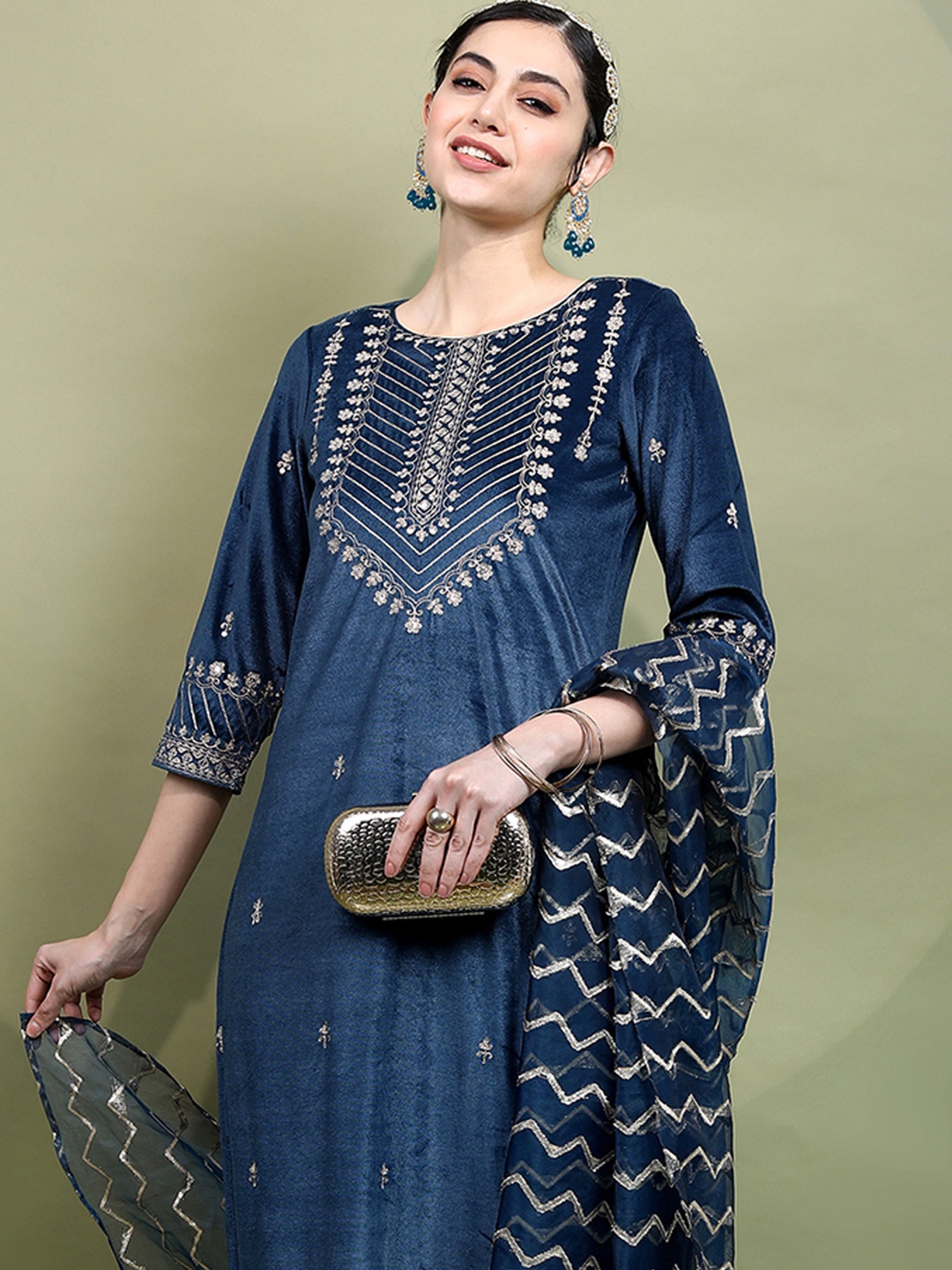 

Vishudh Ethnic Motifs Embroidered Thread Work Kurta with Trousers & Dupatta, Teal