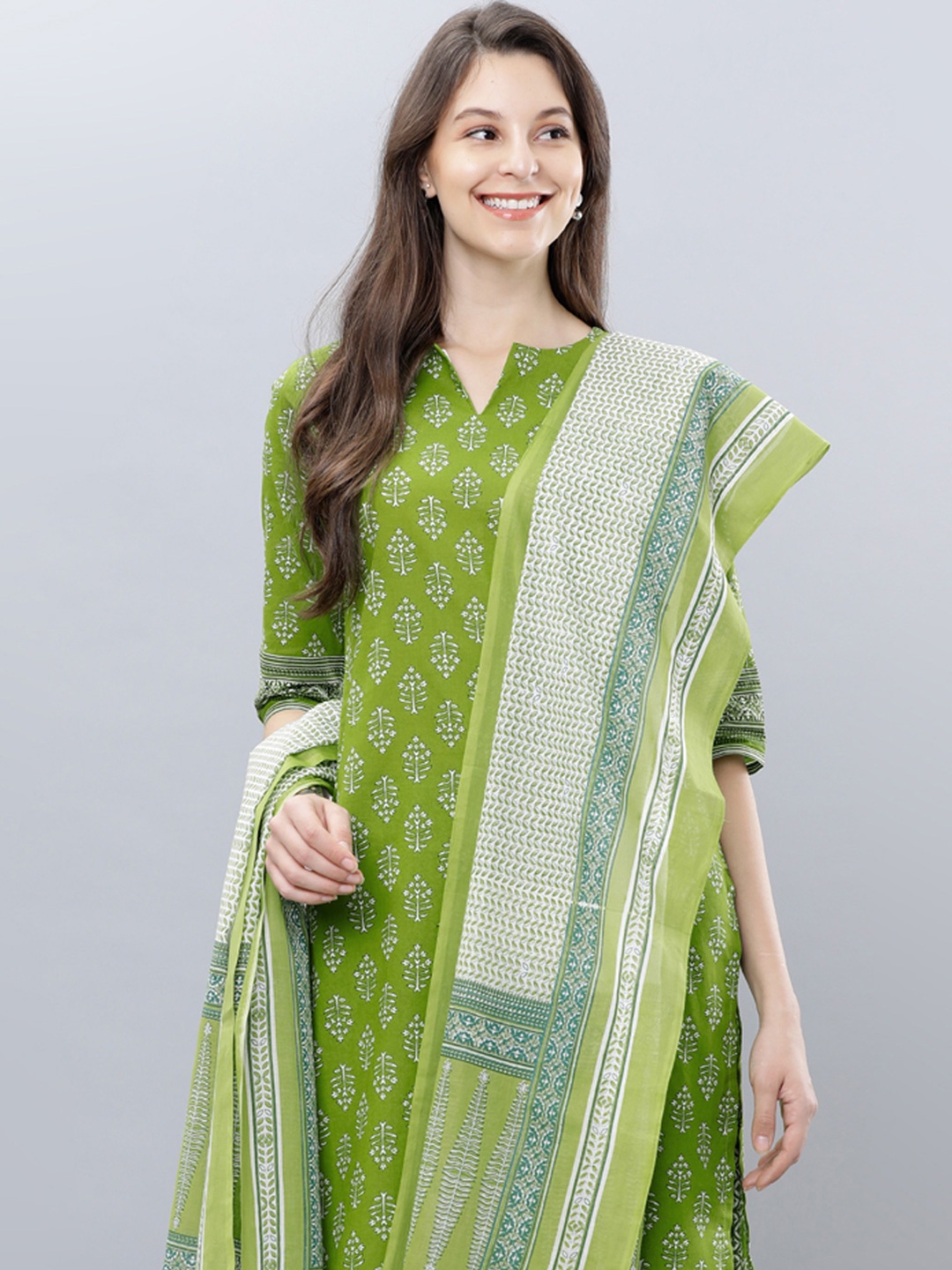 

Vishudh Green Floral Printed Notch Neck Pure Cotton Straight Kurta with Palazzo & Dupatta