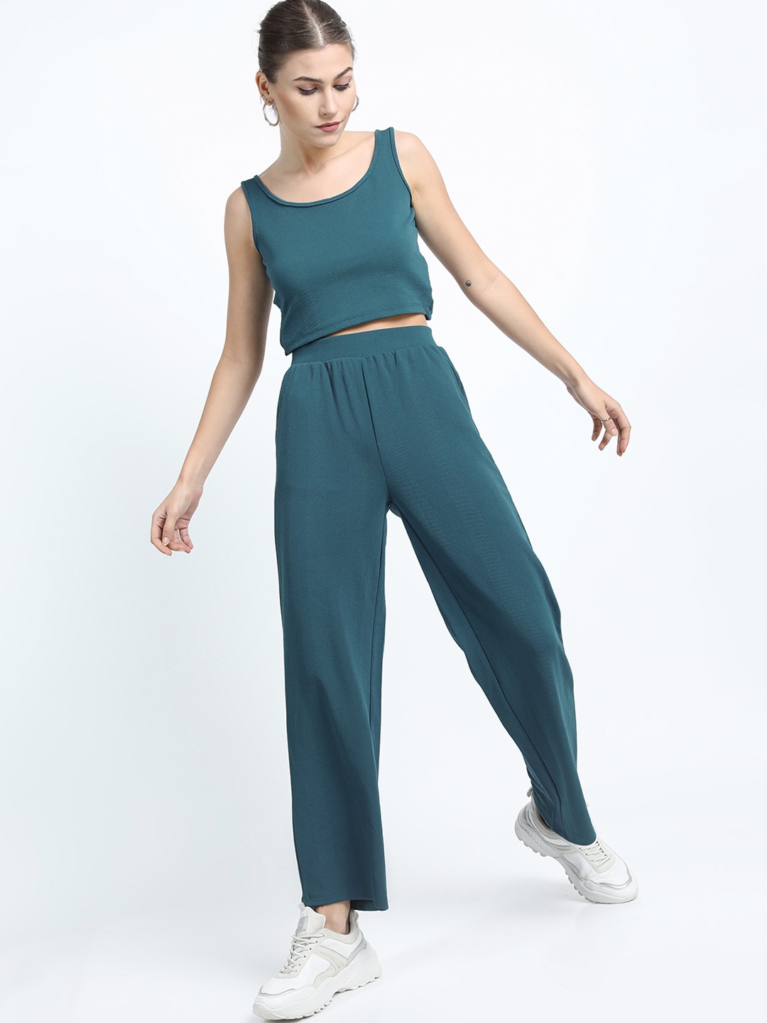 

Tokyo Talkies Teal Round Neck Sleeveless Top With Trousers