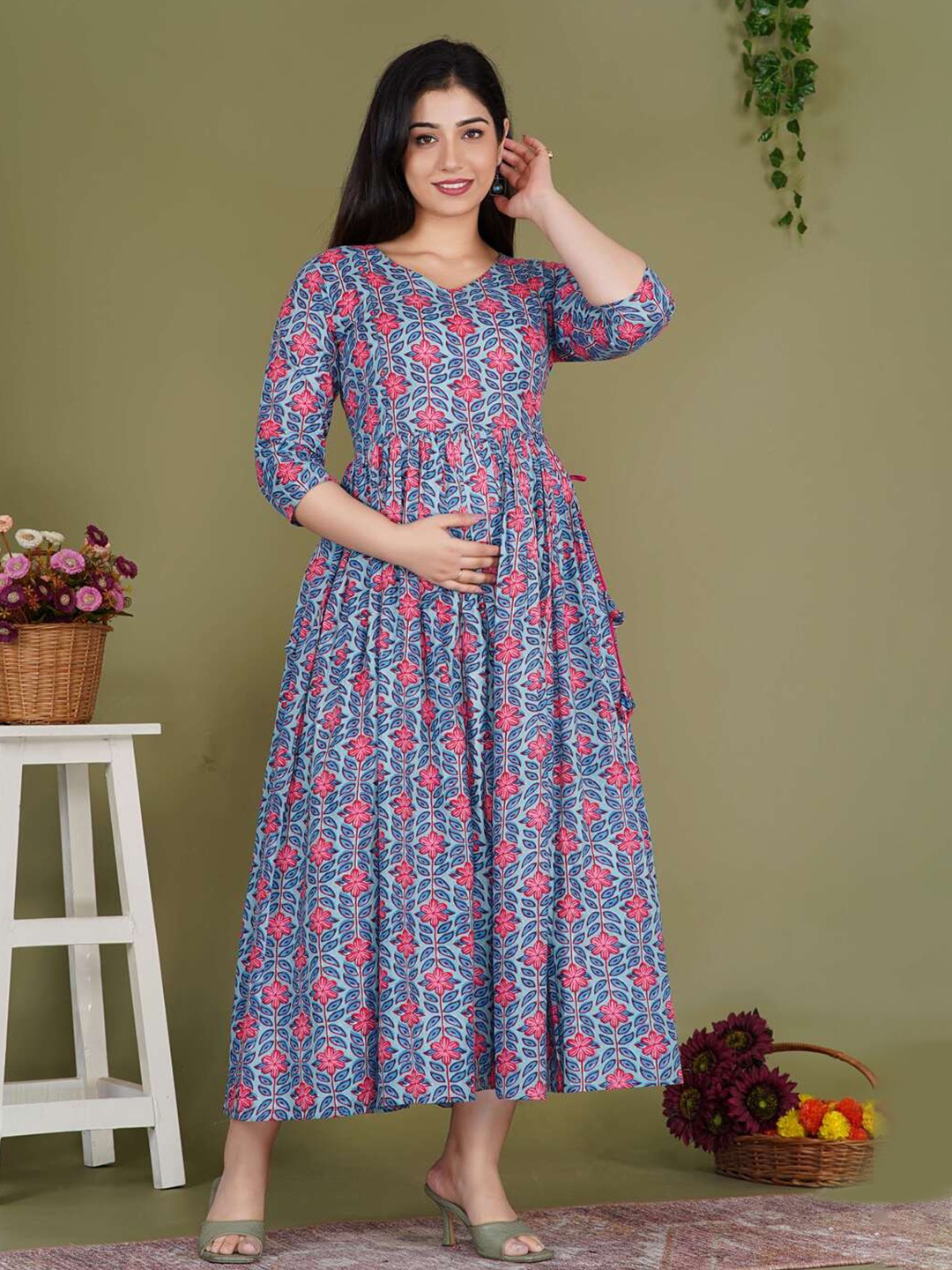 

Gujari Women Floral Printed Maternity Fit & Flare Midi Dress, Blue