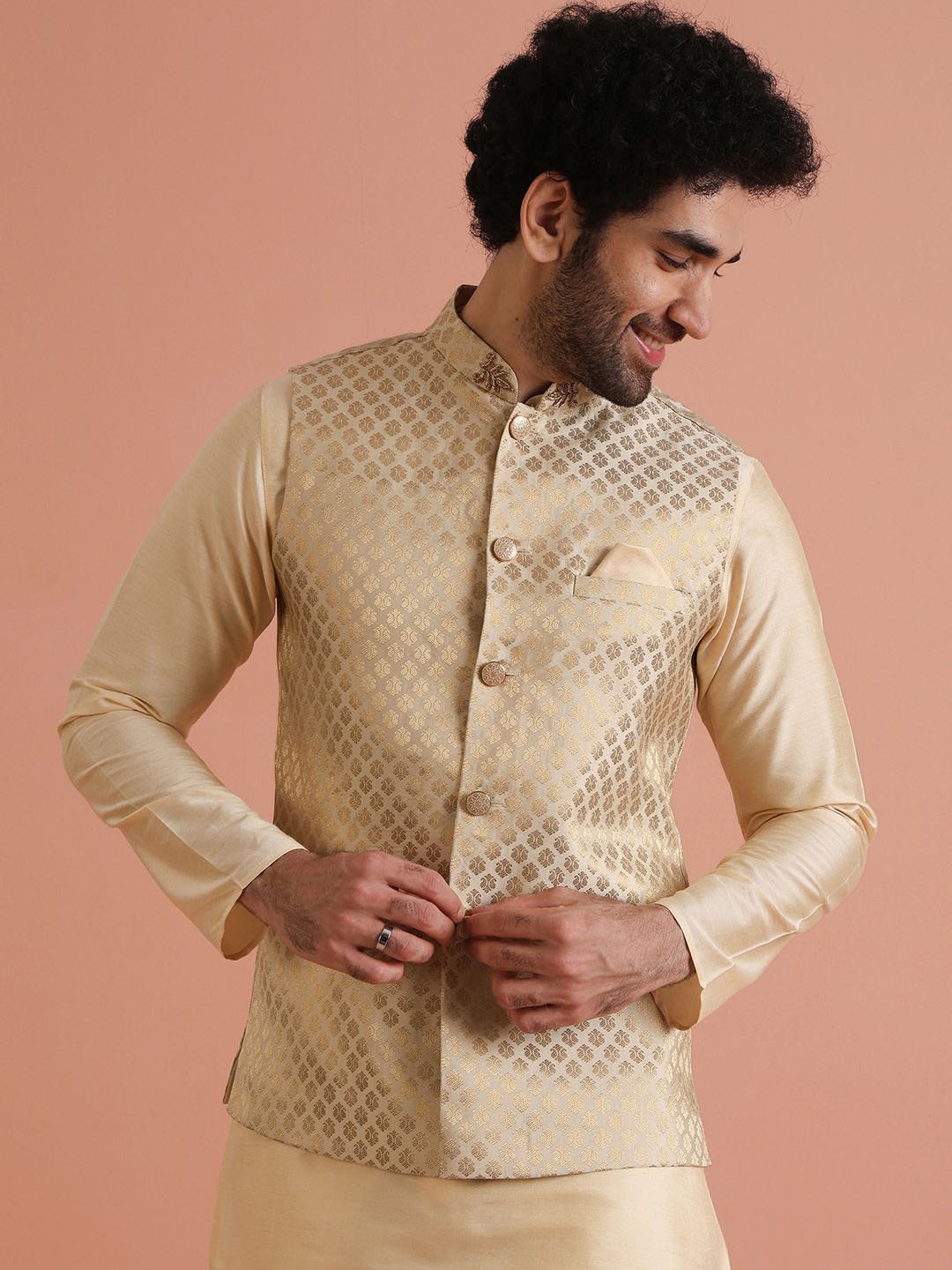 

KISAH Men Jacquard Regular Fit Ethnic Motifs Nehru Jacket, Cream