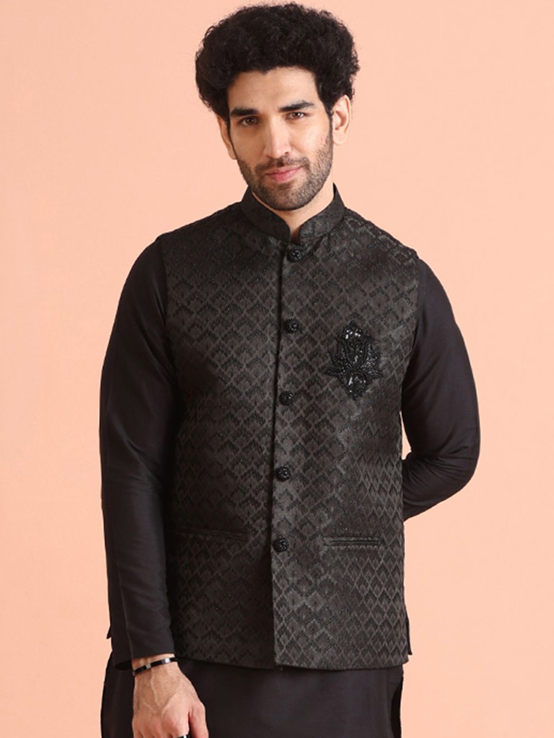 

KISAH Men Embossed Regular Fit Jacquard Nehru Jacket, Black