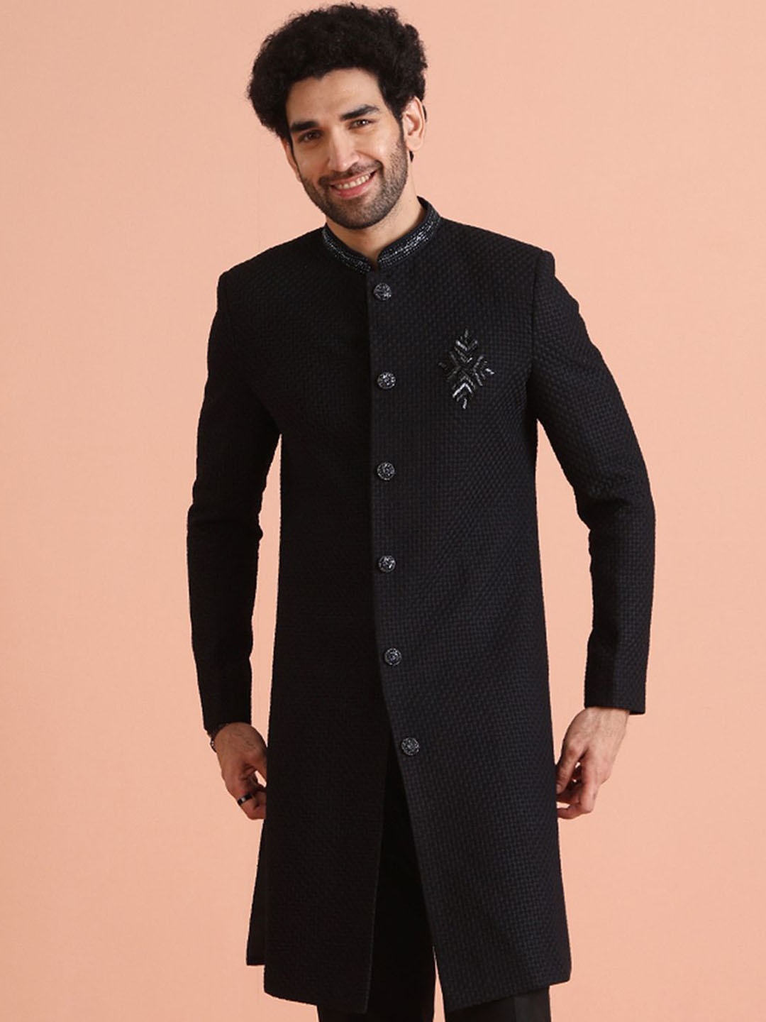 

KISAH Men Embellished Thread Work Indowestern Sherwani, Black