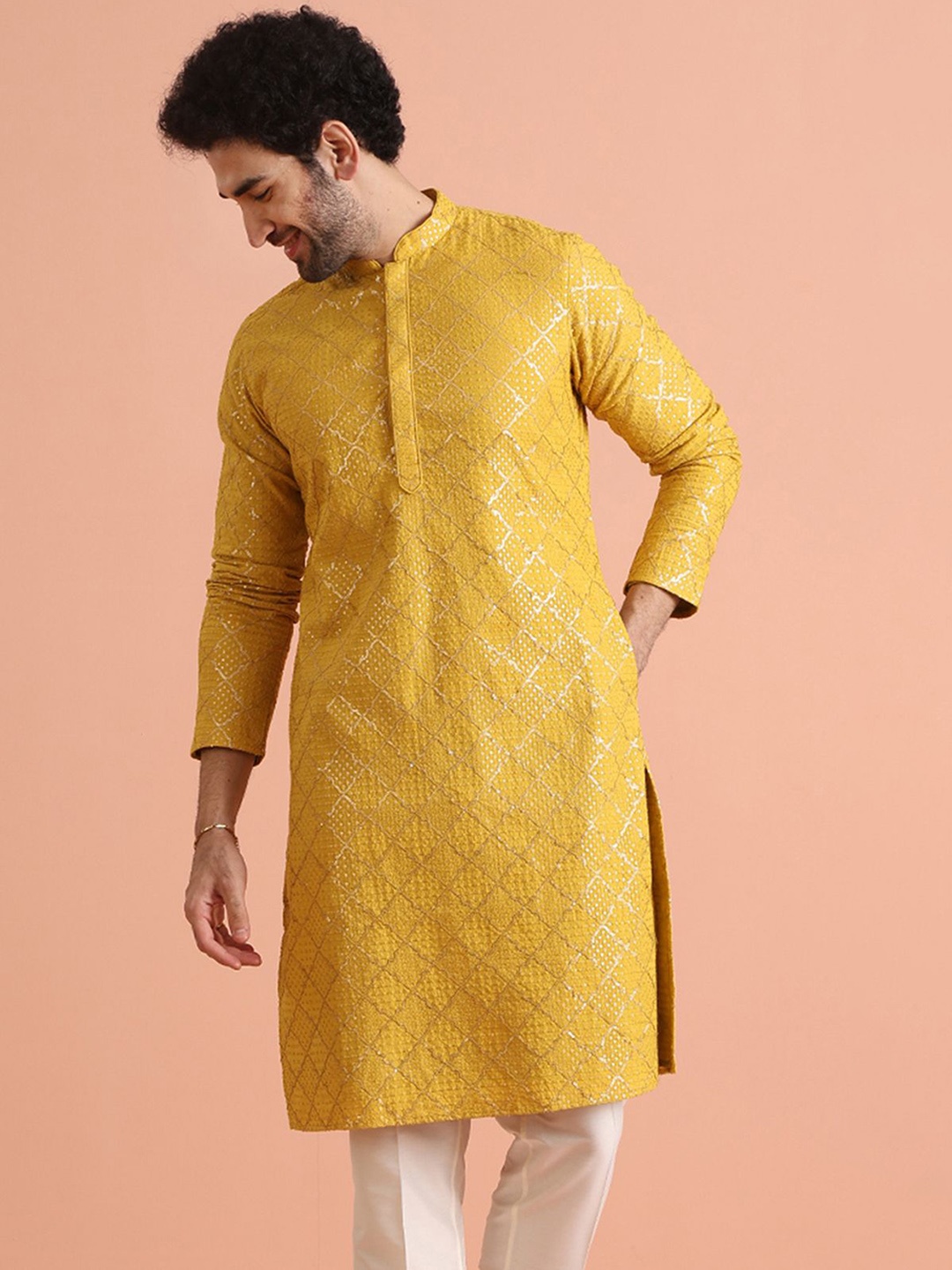 

KISAH Men Embroidered Regular Fit Sequinned Kurta, Yellow