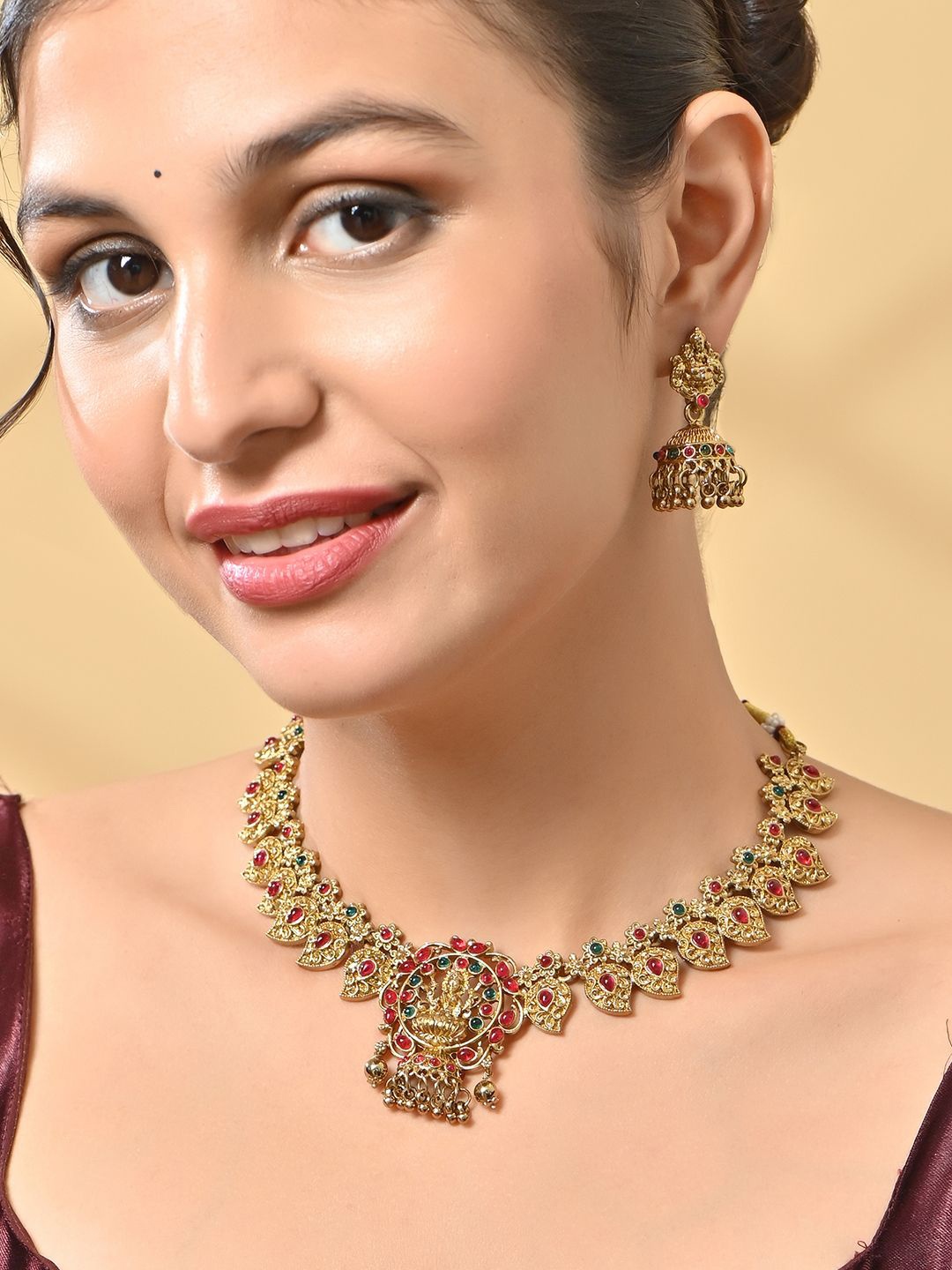 

Fida Gold Plated Stones Studded Jewellery Set