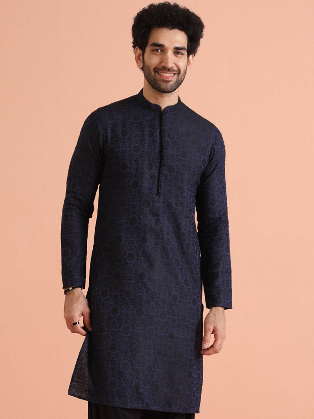 

KISAH Men Jacquard Regular Fit Ethnic Motifs Kurta, Purple