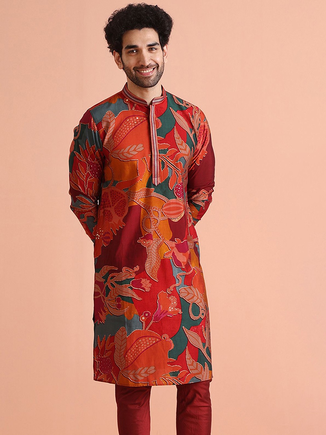 

KISAH Men Abstract Regular Fit Printed Kurta, Red