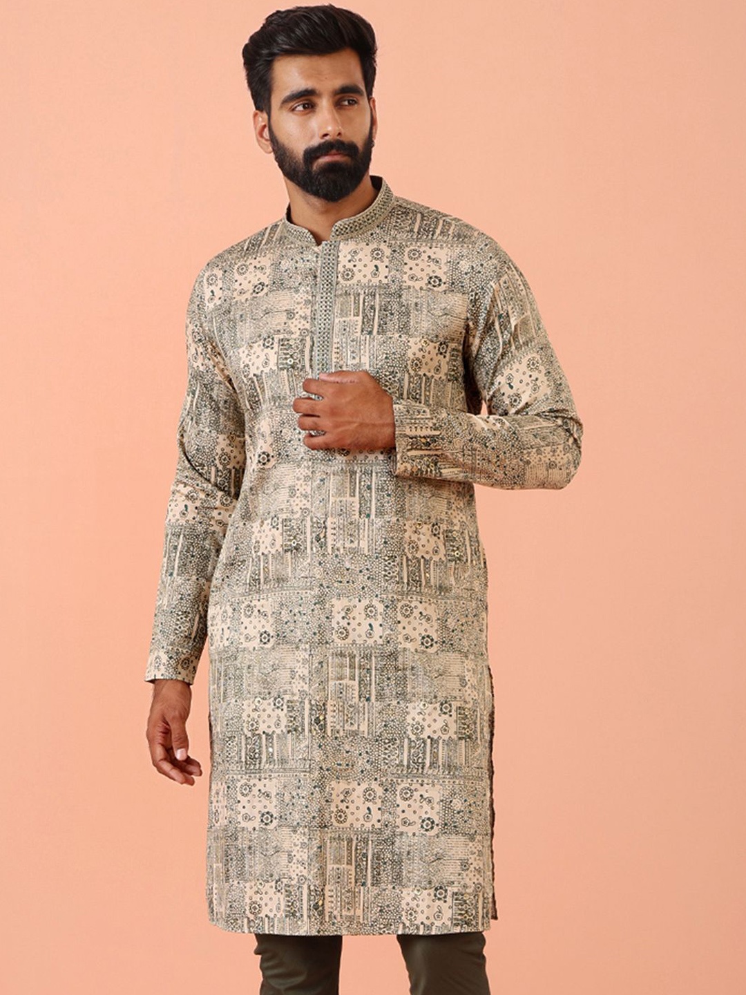 

KISAH Men Abstract Regular Fit Foil Print Kurta, Beige