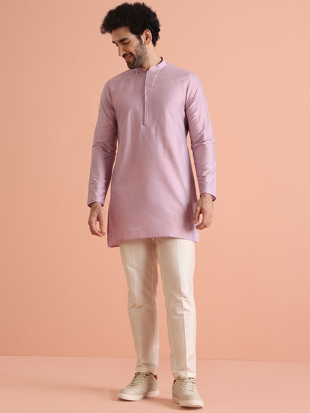 

KISAH Men Mandarin Collar Regular Solid Kurta Trouser Set, Pink
