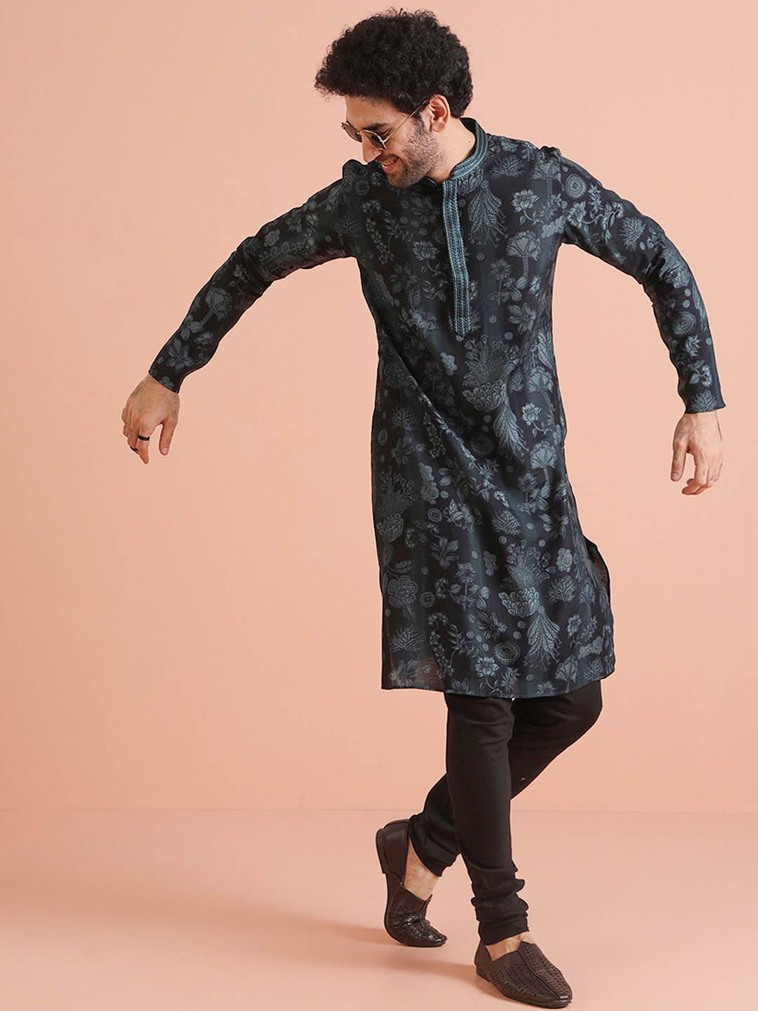 

KISAH Men Printed Regular Fit Kantha Print Kurta Churidar Set, Black