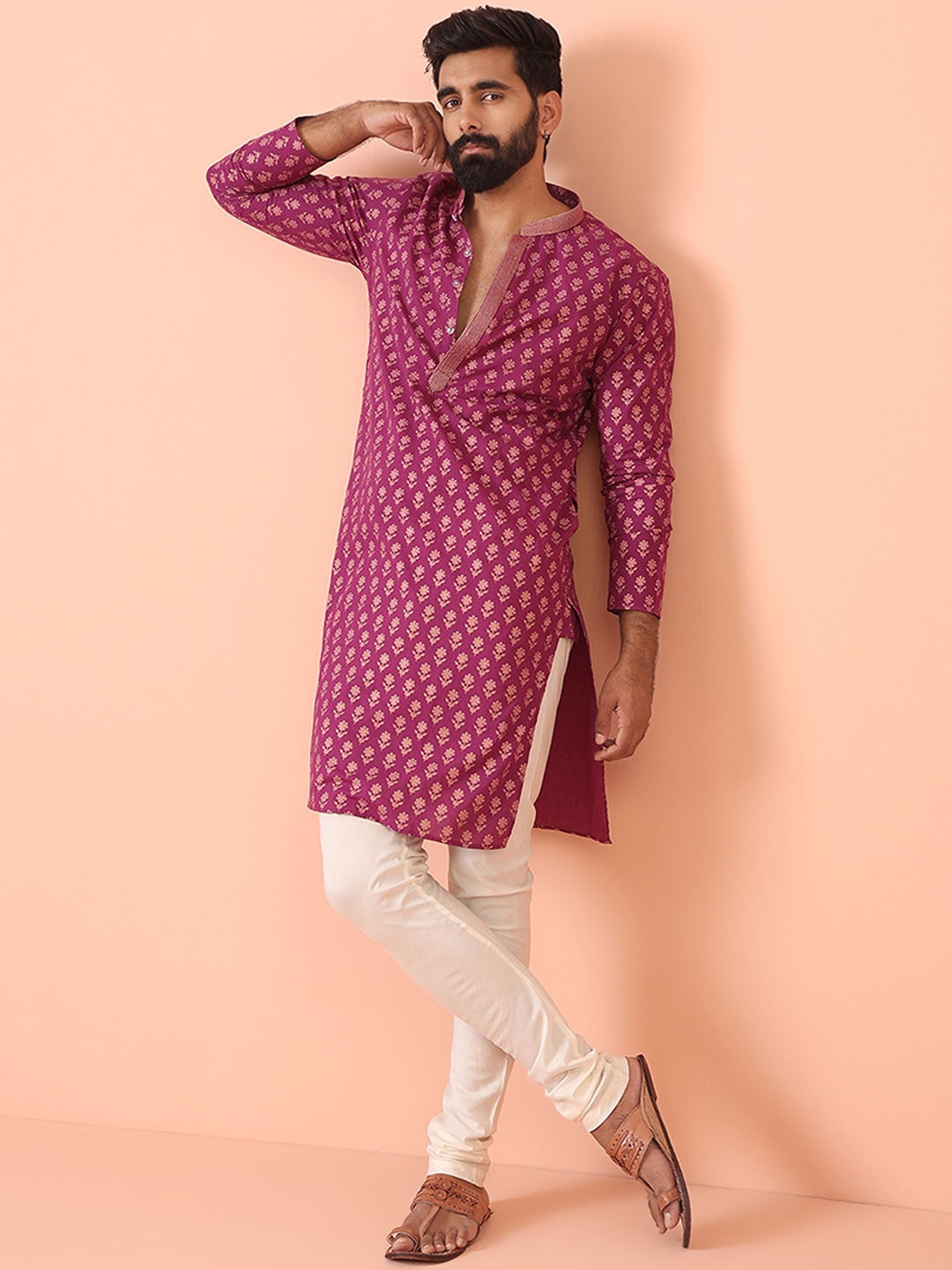 

KISAH Men Printed Regular Fit Floral Kurta Churidar Set, Pink