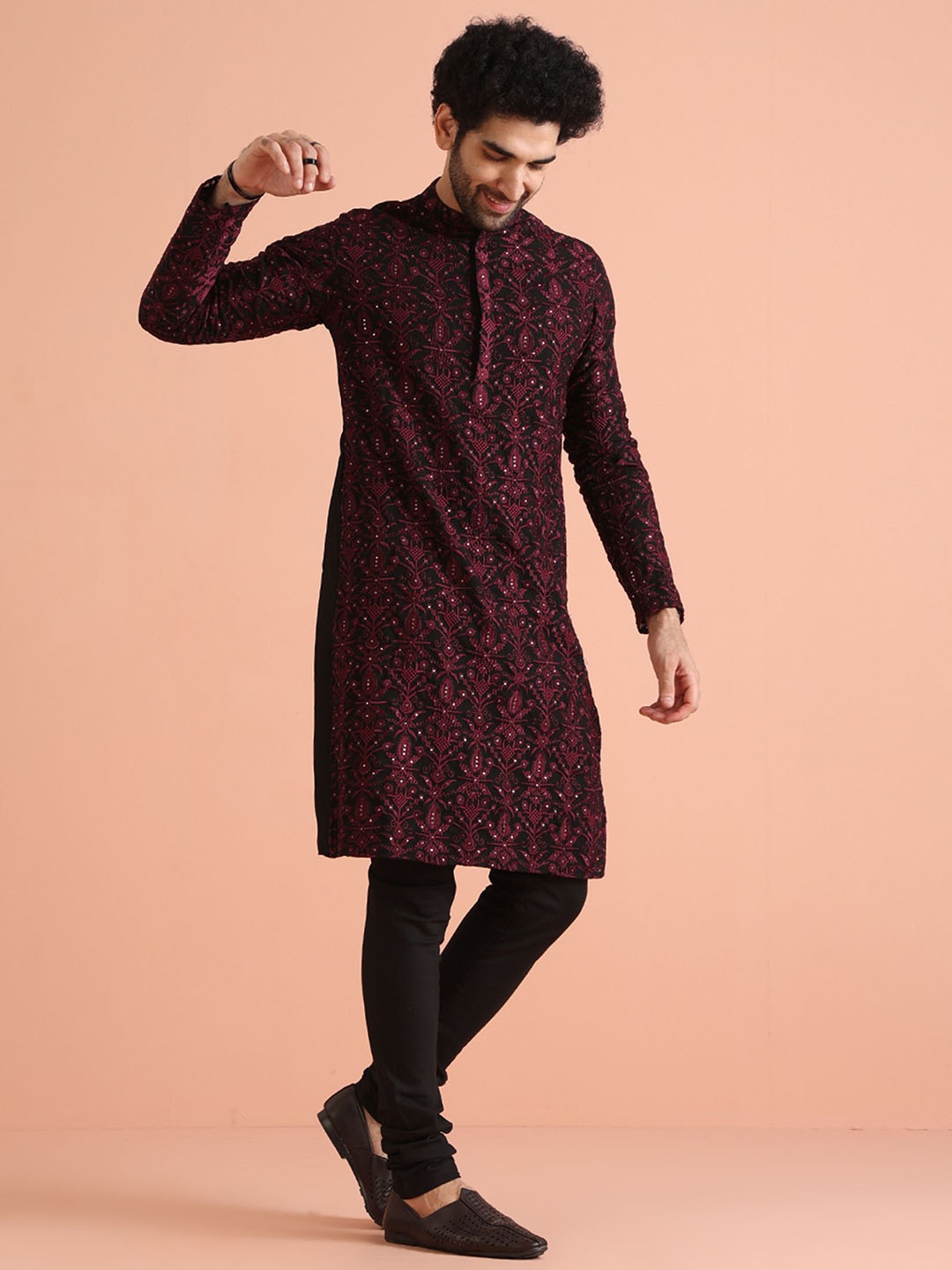 

KISAH Men Embroidered Regular Fit Thread Work Kurta Churidar Set, Black