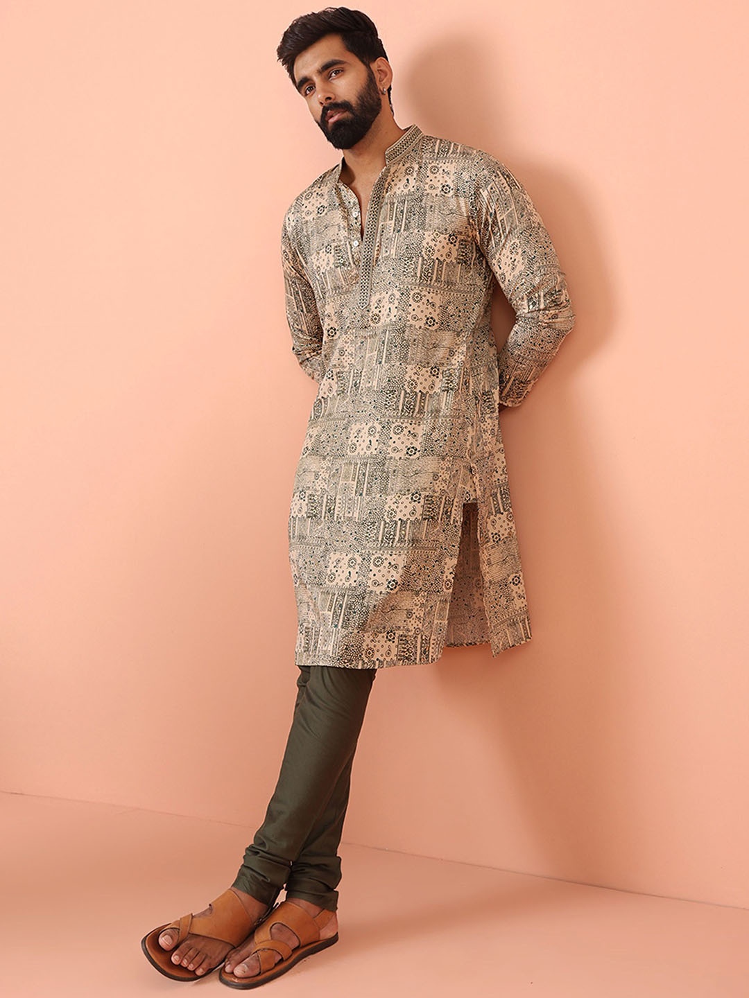 

KISAH Men Abstract Regular Fit Printed Kurta Churidar Set, Green