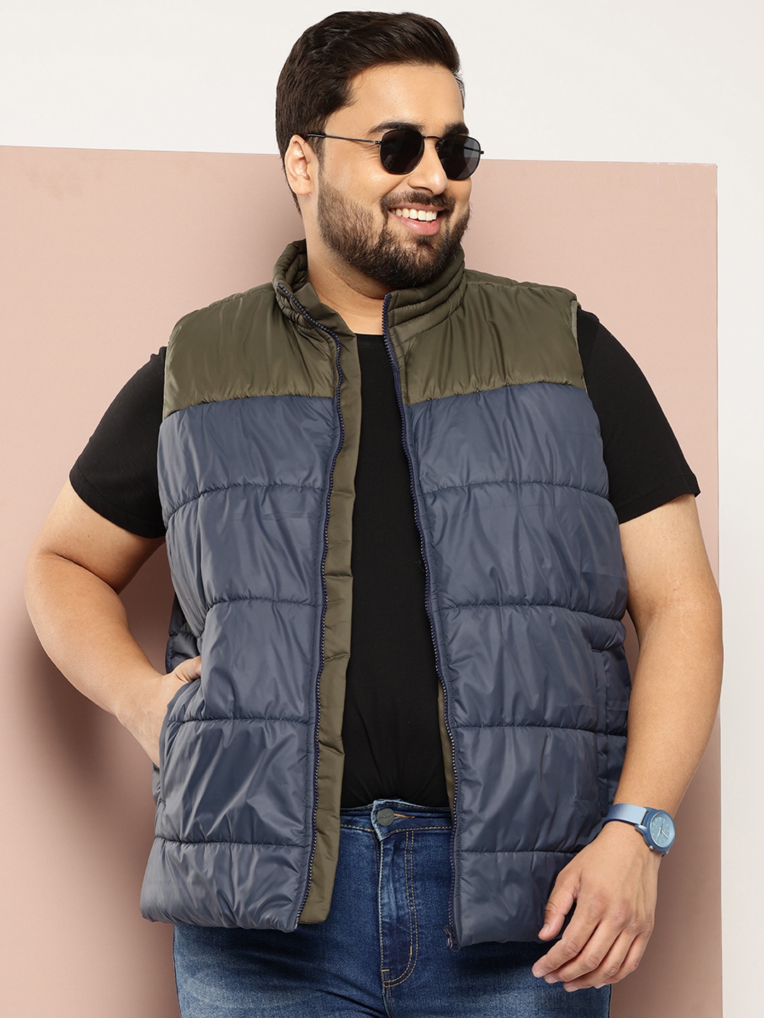 

Sztori Men Plus Size Colourblocked Windcheater & Water Resistant Puffer Jacket, Navy blue