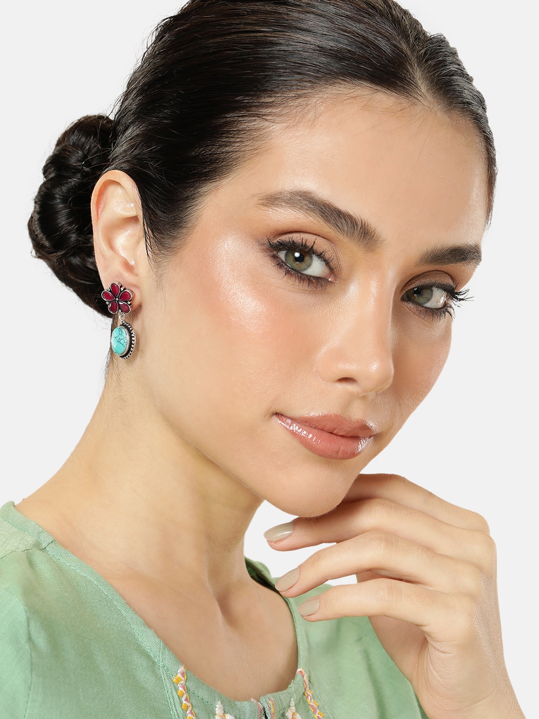 

AITIHYA Floral Contemporary Stones Silver-Plated Drop Earrings, Fuchsia