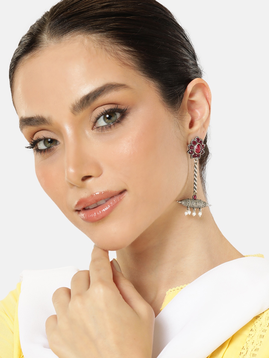 

AITIHYA Geometric Ethnic Stones Studded Jhumkas Earrings, Fuchsia