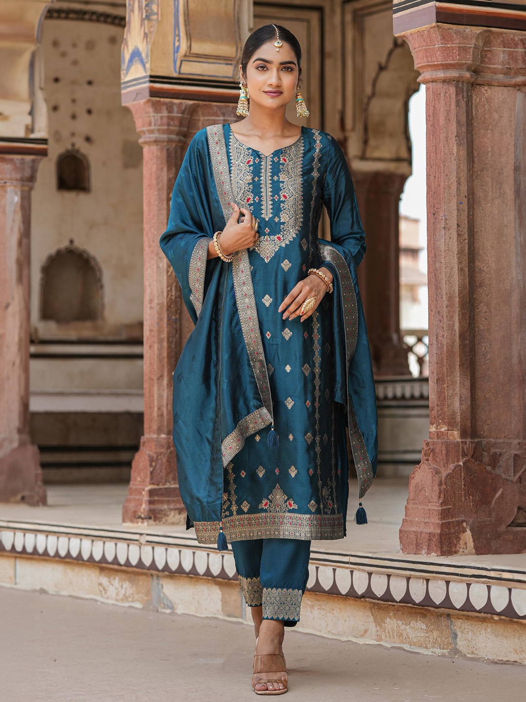 

SCAKHI Ethnic Motifs Woven Design Zari Work Jacquard Straight Kurta With Trouser & Dupatta, Teal
