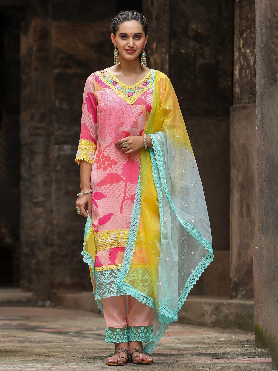 SCAKHI Floral Printed Thread Work Kurta with Trousers & Dupatta, Pink