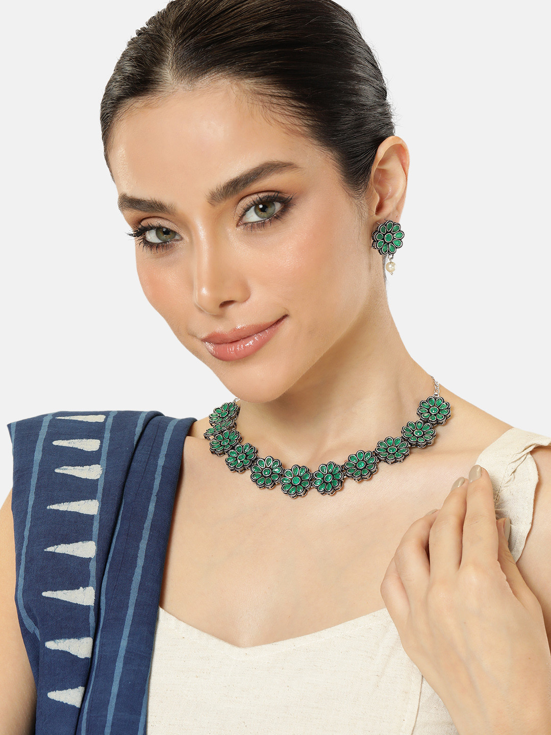

AITIHYA Silver-Plated Oxidised Necklace With Earrings Set, Green