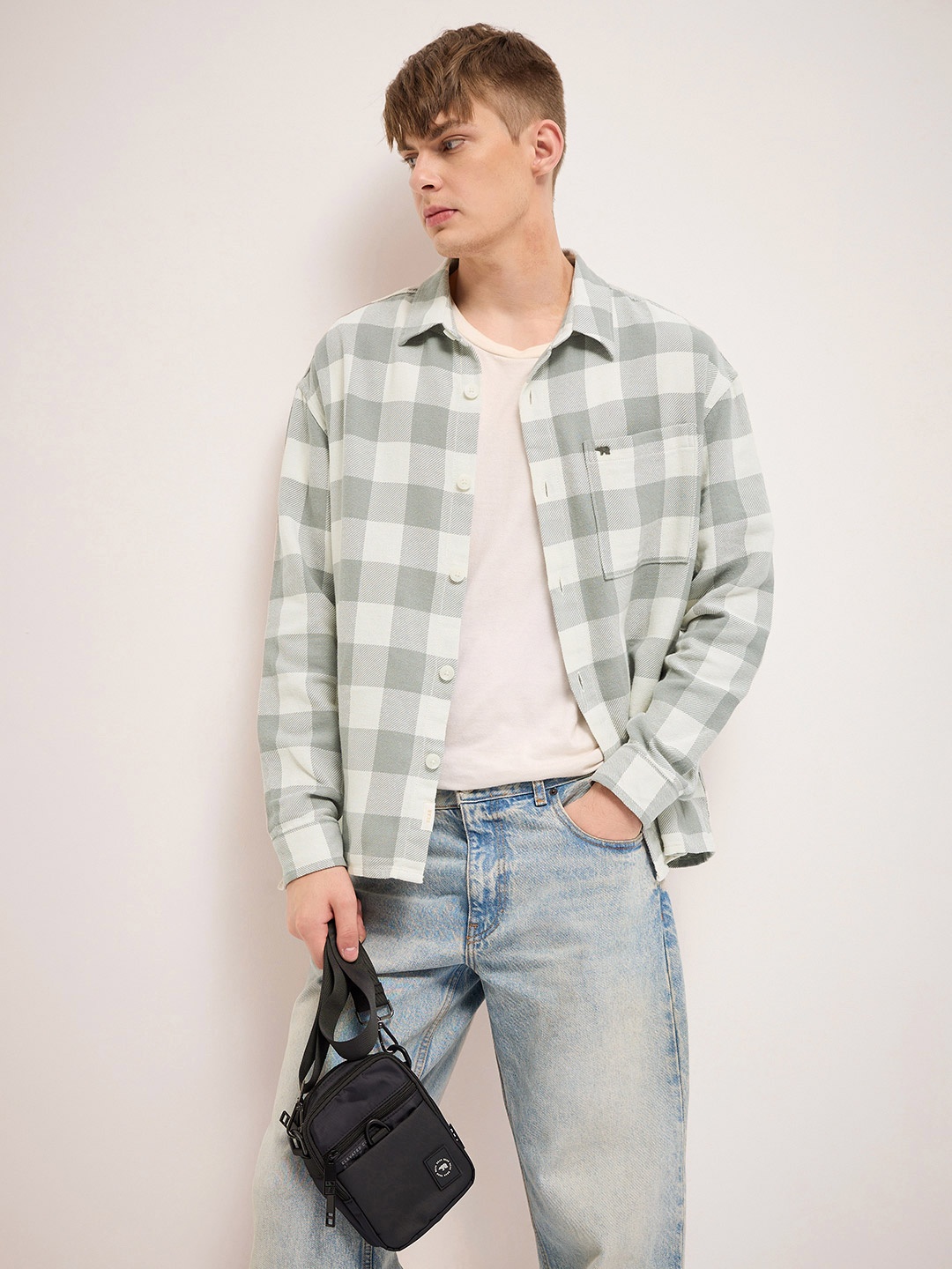 

THE BEAR HOUSE Men Cotton Checked Relaxed Fit Casual Shirt, Grey