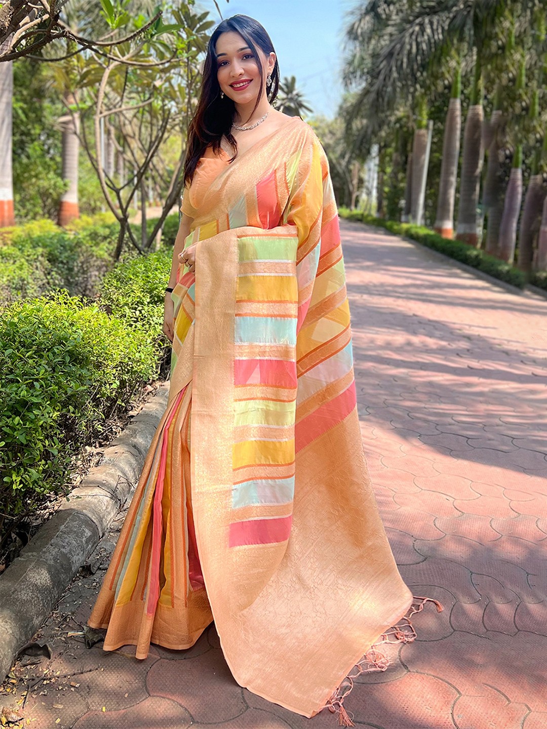 

Mitera Woven Design Zari Organza Saree With Unstitched Blouse Piece, Orange