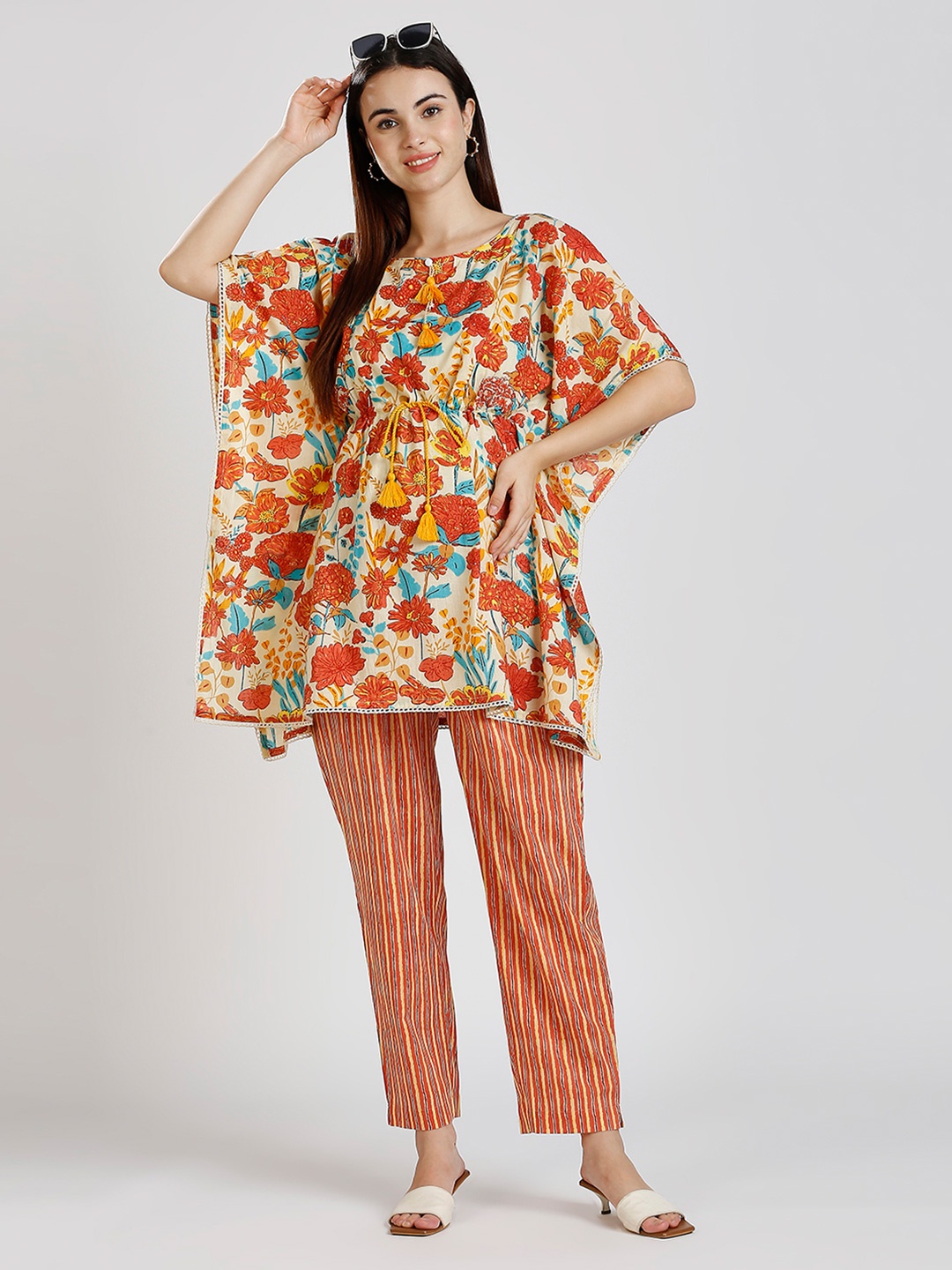 

True Shape Floral Printed Pure Cotton Maternity Kaftan Kurti With Trousers, Coral