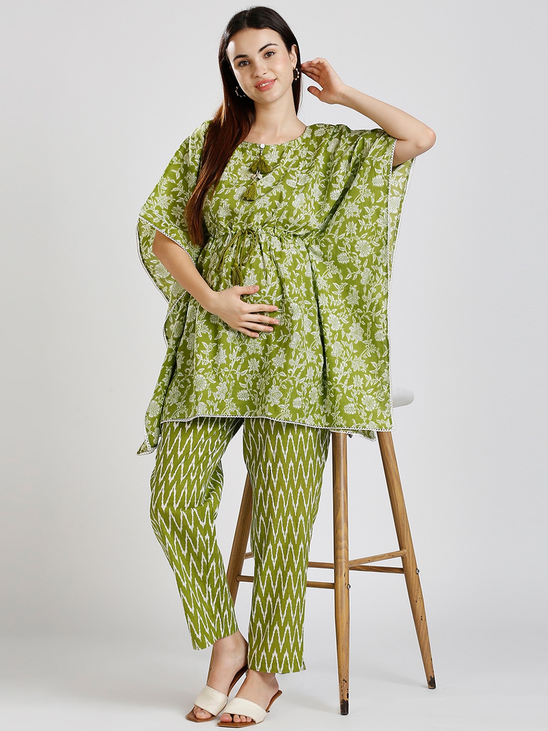 

True Shape Floral Printed Pure Cotton Kaftan Top With Trouser, Green