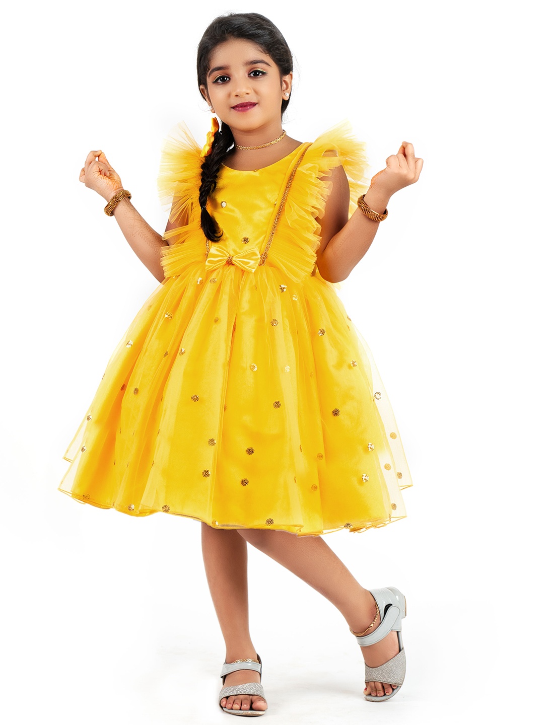 

STANWELLS KIDS Gilrs Floral Embroidered Round Neck Fit & Flare Dress, Yellow