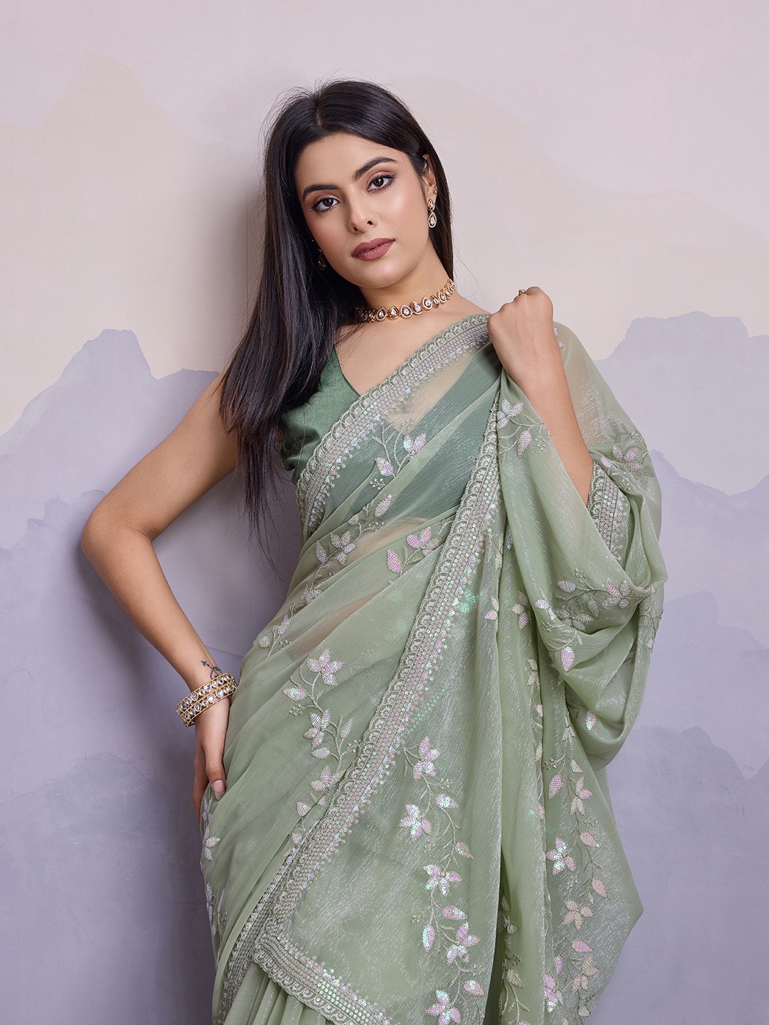 

VAIRAGEE Embellished Embroidered Sequinned Saree, Turquoise blue