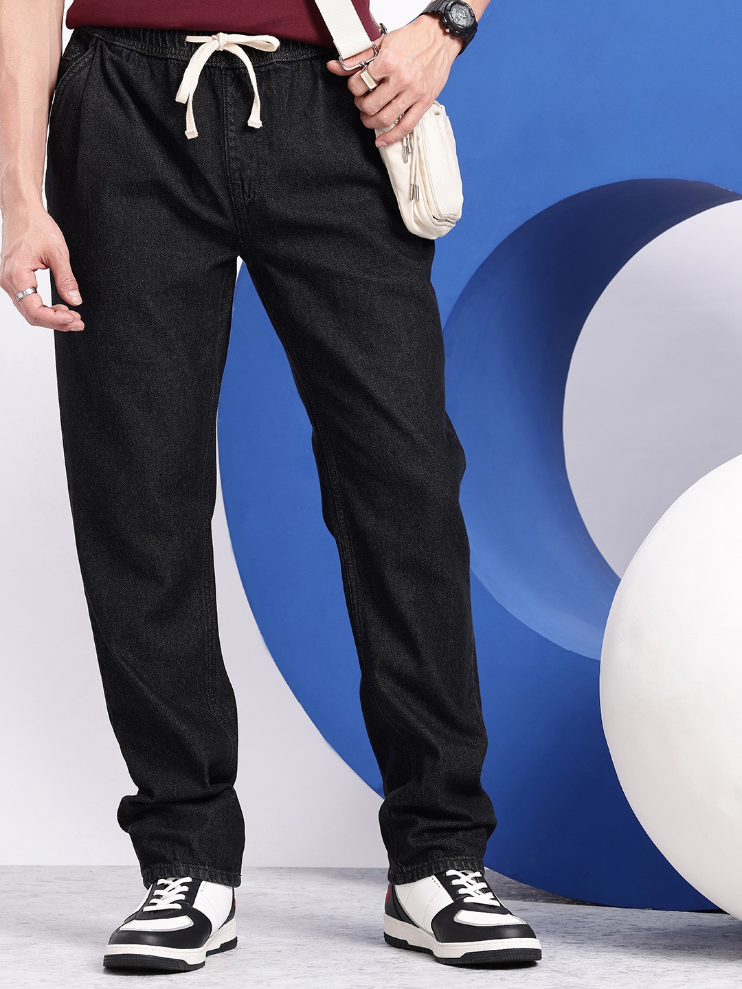 

Aeropostale Men Relaxed Fit Pure Cotton Jeans, Black