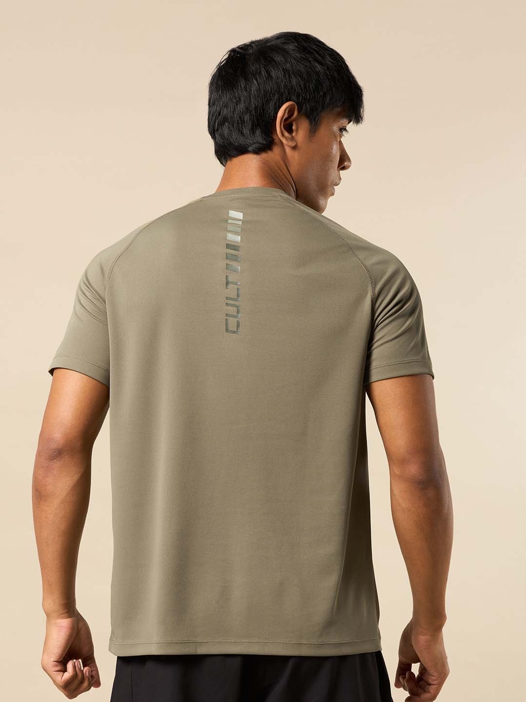 

CULT Men Moisture Wicking Solid Round Neck T-shirt, Olive