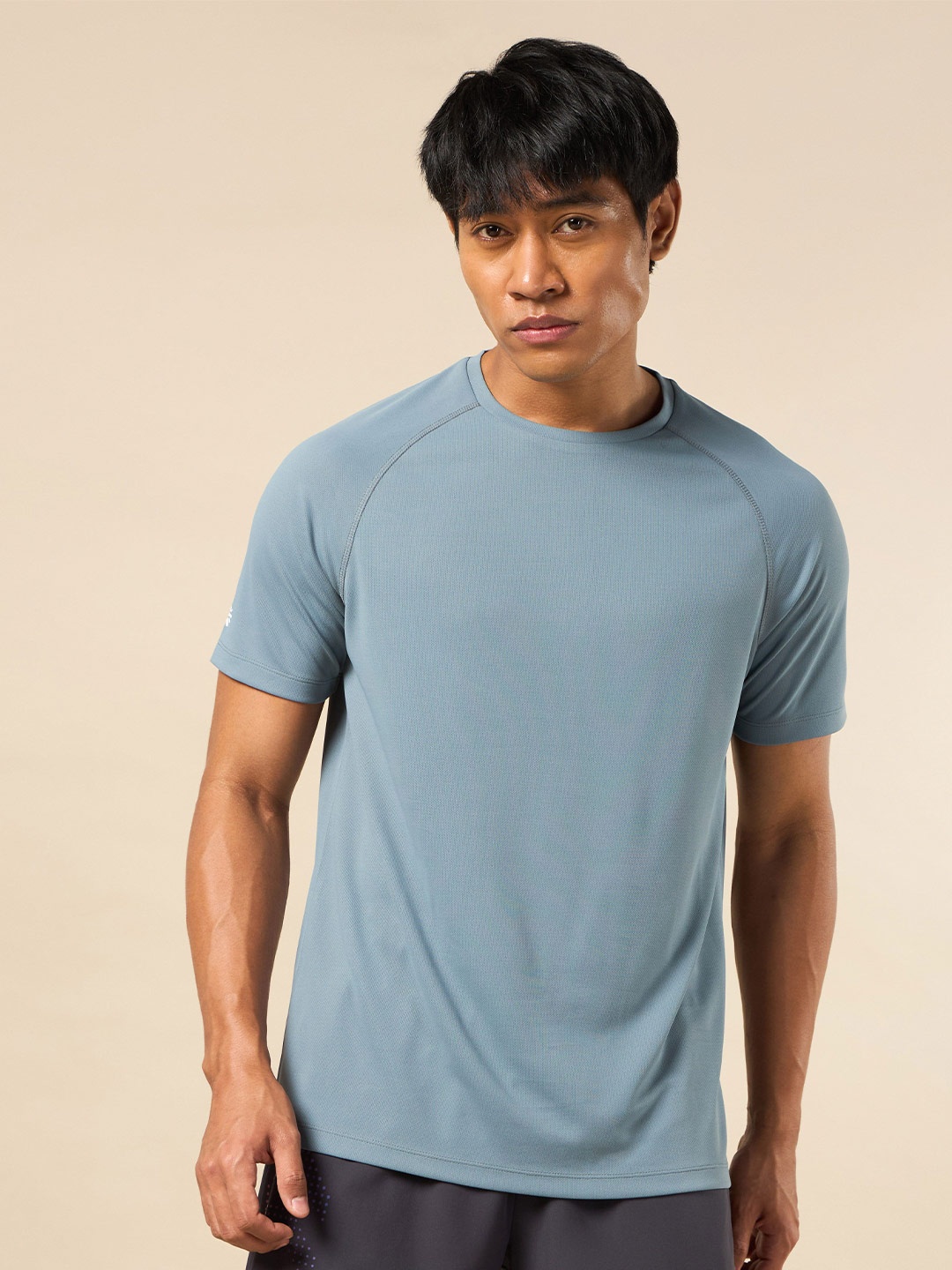 

CULT Men Moisture Wicking Solid Round Neck T-shirt, Blue