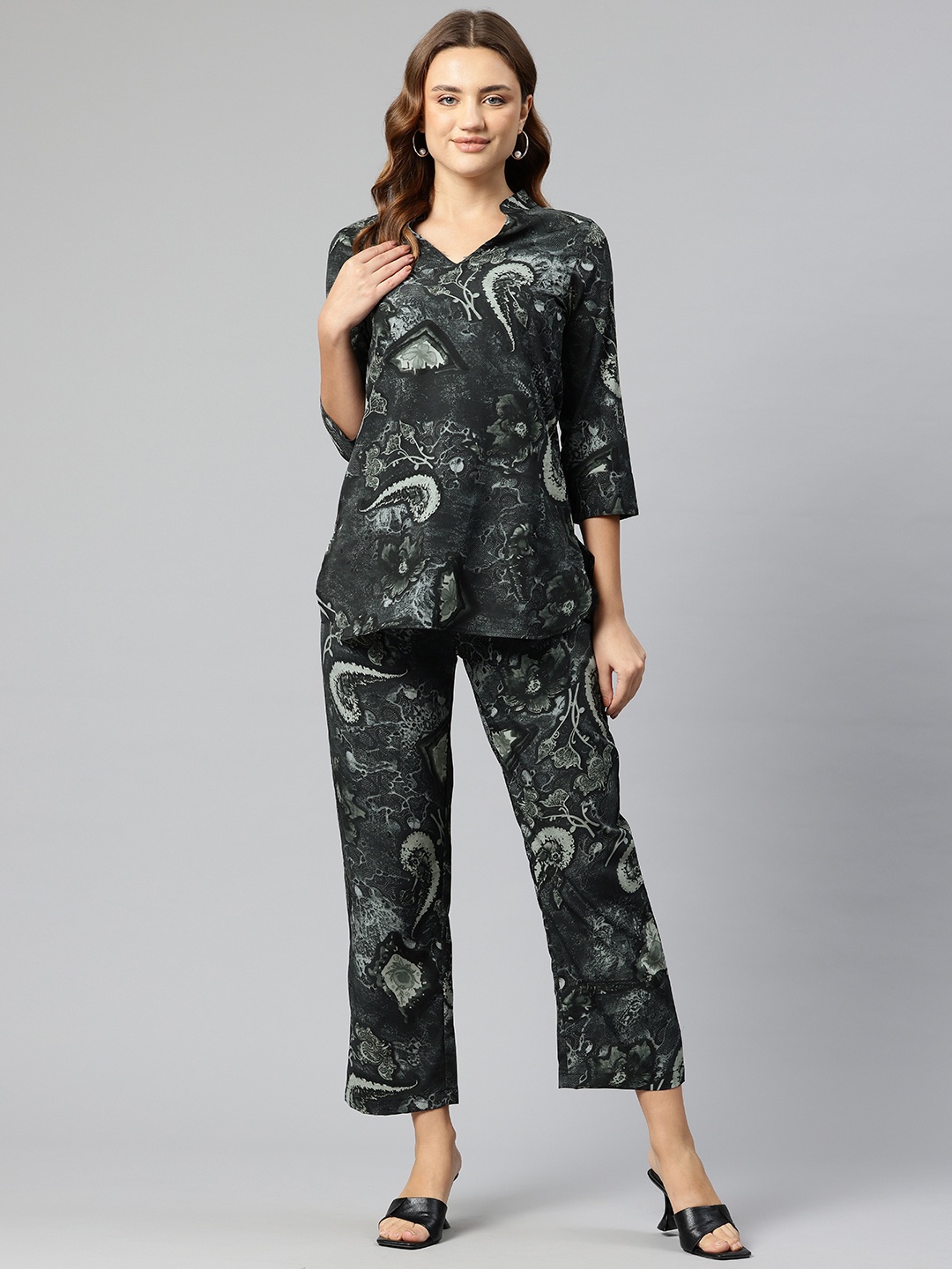 

Cottinfab Printed Top & Trousers, Grey