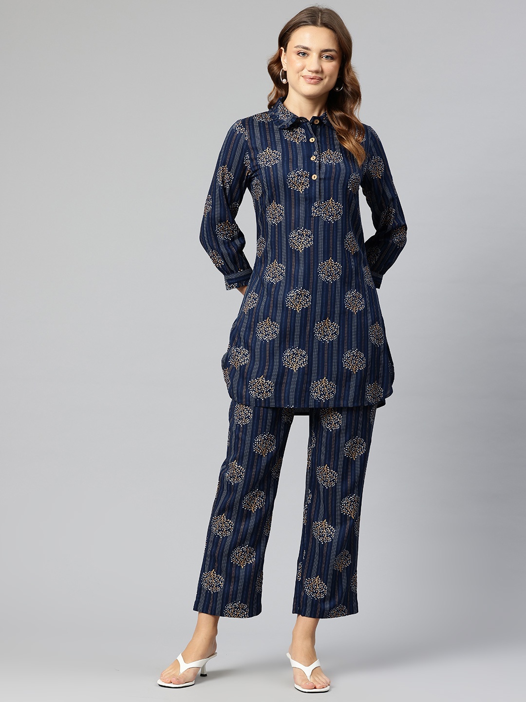 

Cottinfab Women Ethnic Motifs Printed Tunic With Trouser Co-Ords, Navy blue