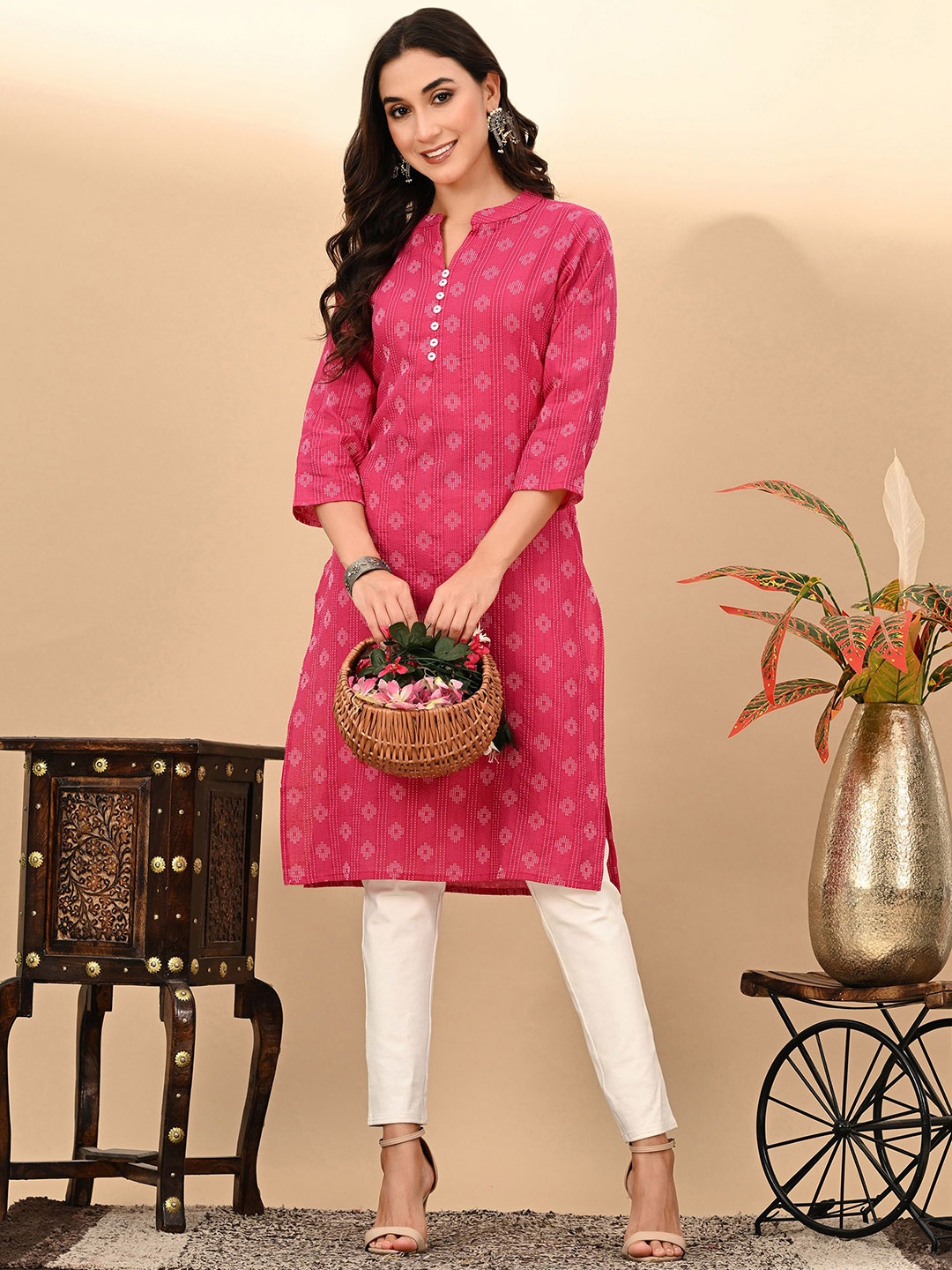 

aaivan Geometric Printed Cotton Straight Kurta, Pink