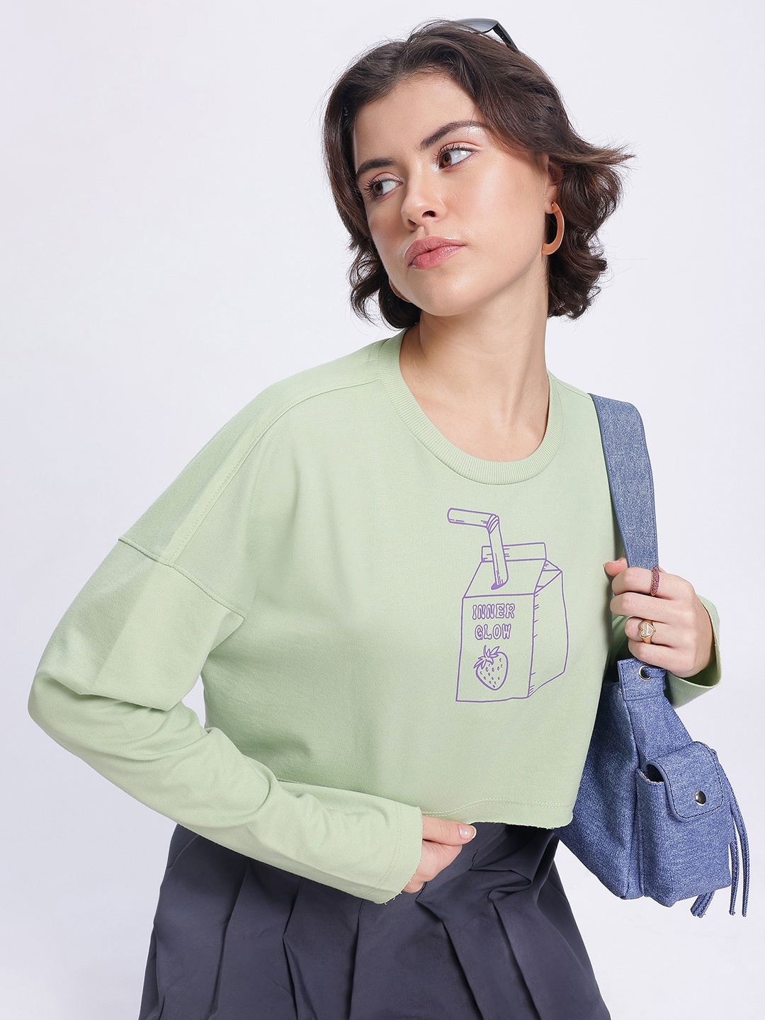 

DressBerry Sleek Streetwear Printed Boxy Crop Sweatshirt, Green