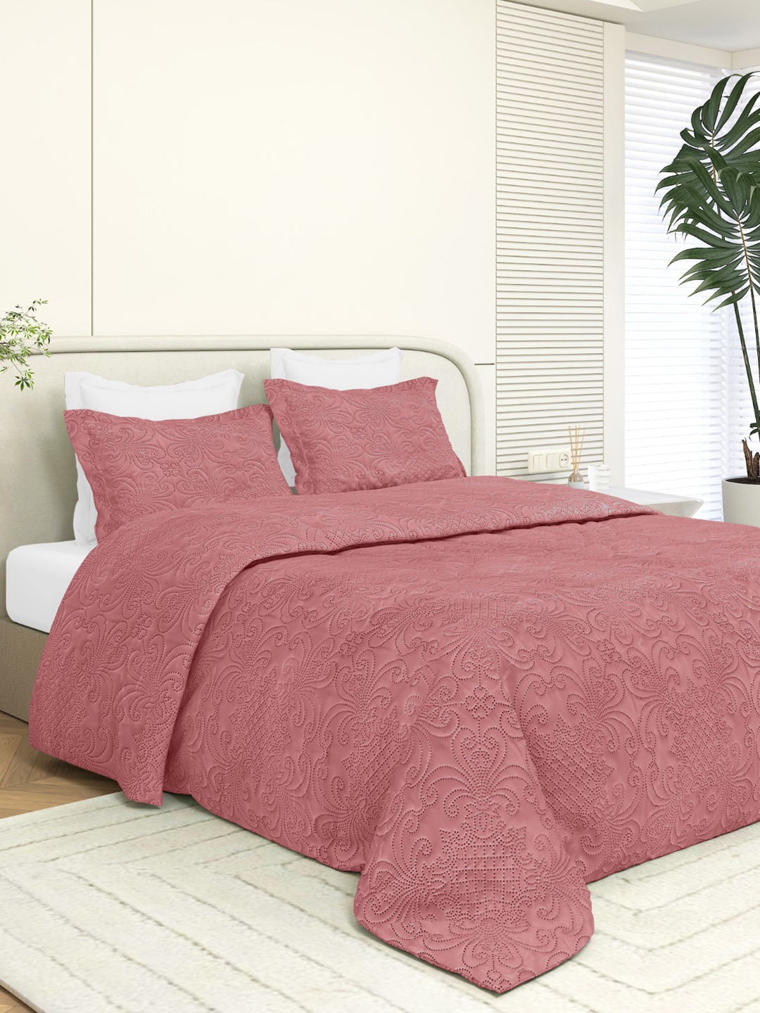 LABHAM Sensation Ultrasonic Quilted 300TC King Bed Cover with 2 Pillow Covers, Brown