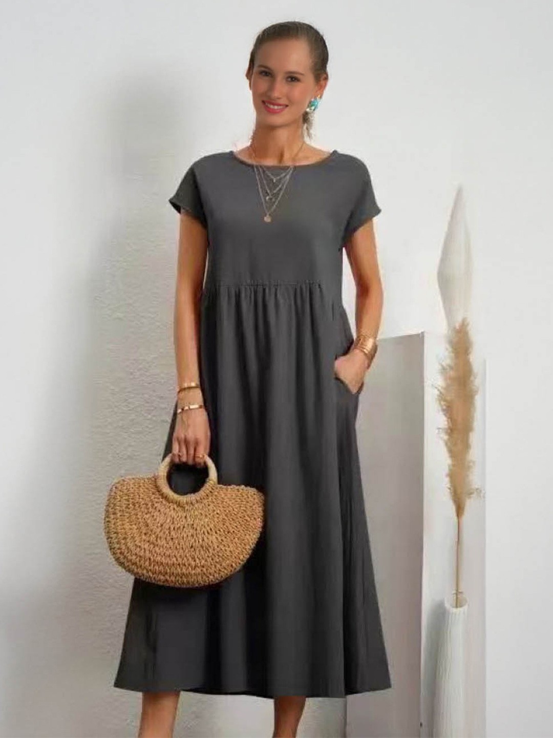 

StyleCast Women Solid Round Neck Fit & Flared Midi Dress, Grey