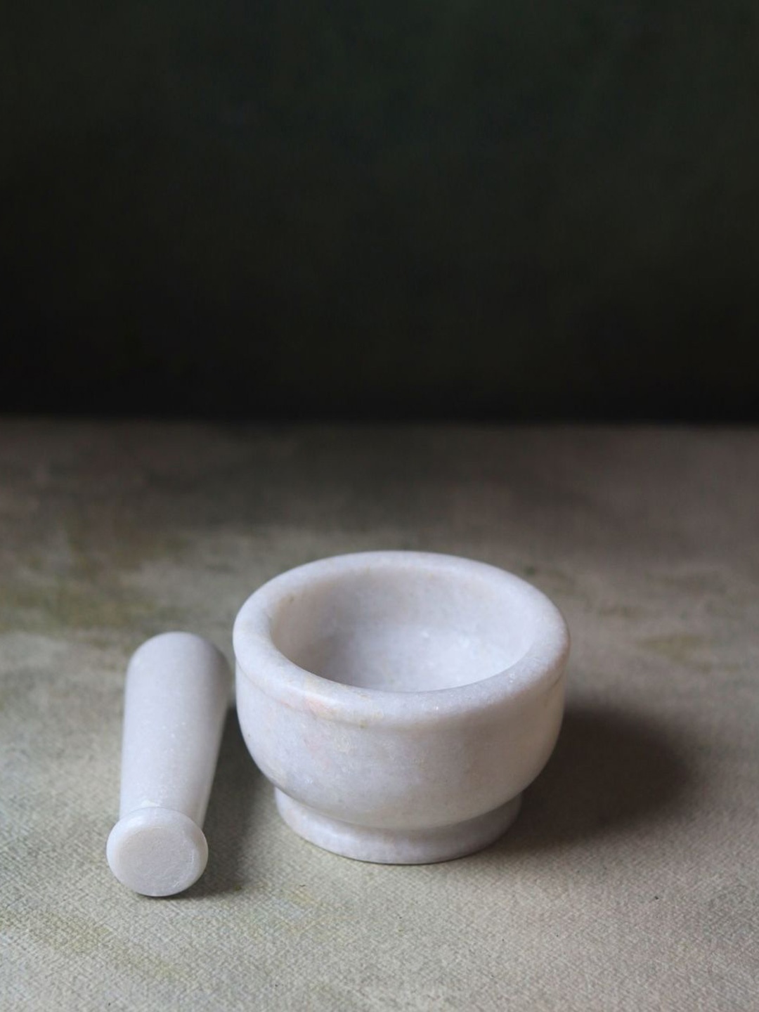 

WEAVING HOMES White Marble Mortar & Pestle