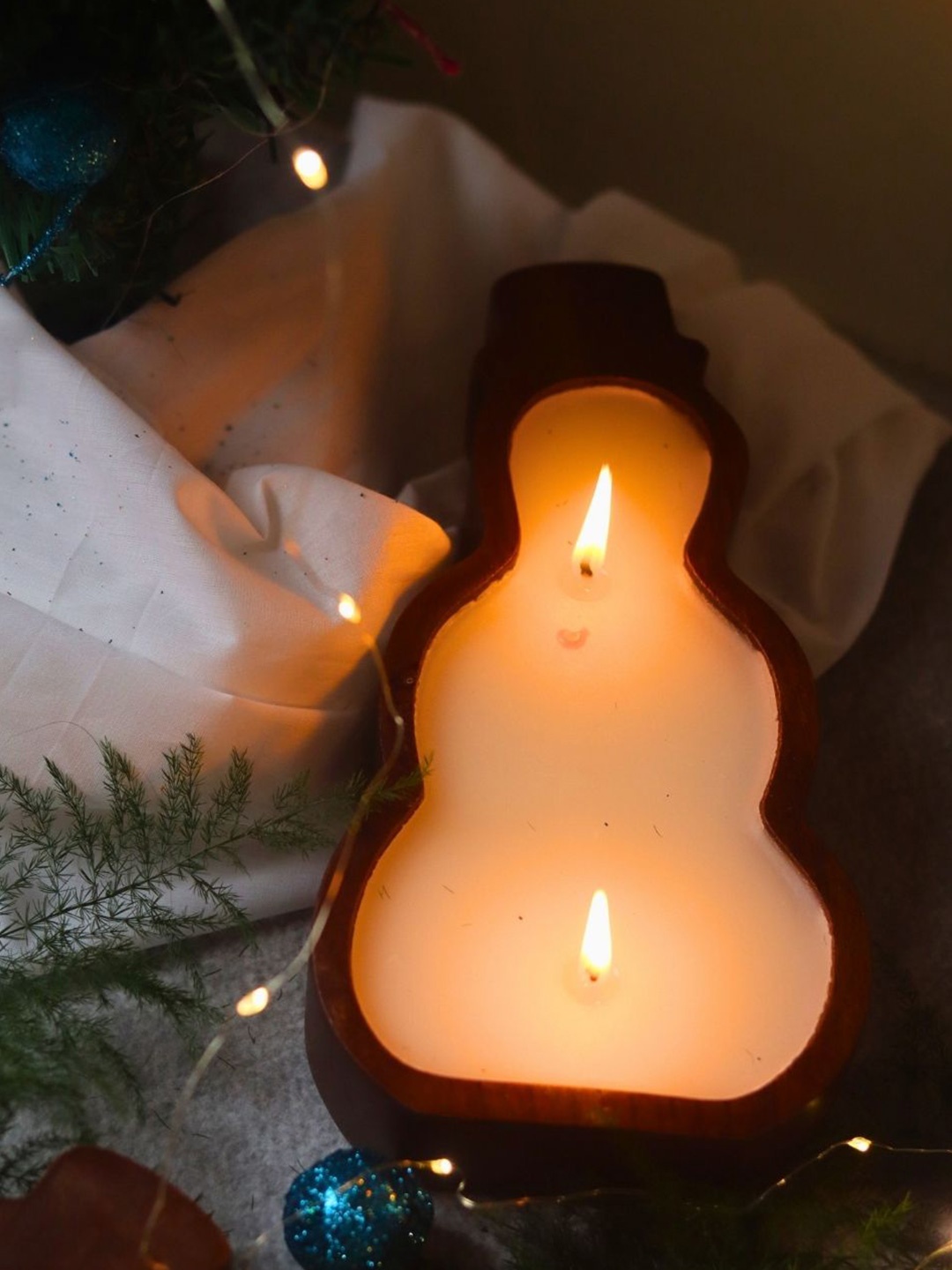 

WEAVING HOMES White & Brown Scented Soy Wax Candle