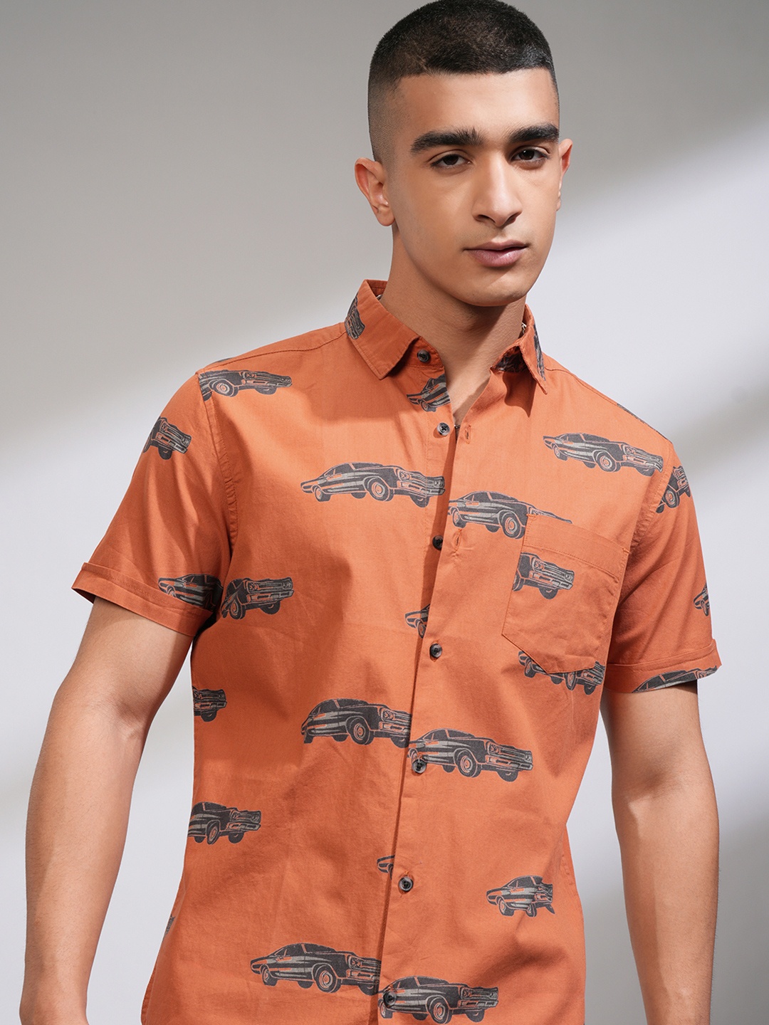 

HIGHLANDER Men Printed Slim Fit Shirt, Rust