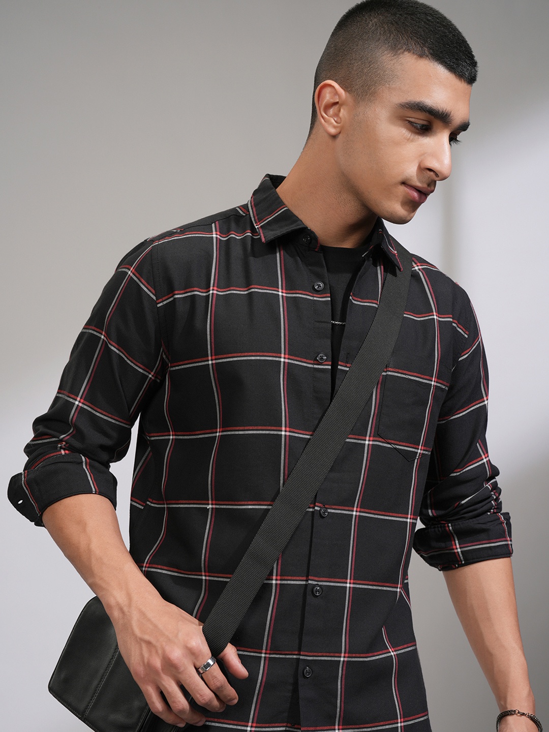 

Highlander Men Checkeds Slim Fit Shirt, Black