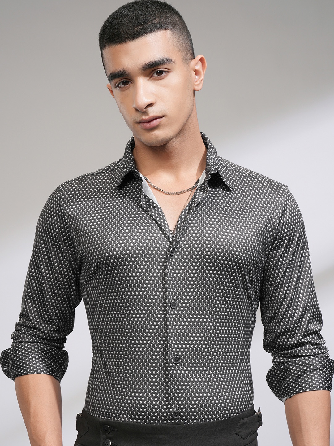 

HIGHLANDER Men Party Wear Knitted Printed Slim Fit Shirt, Grey