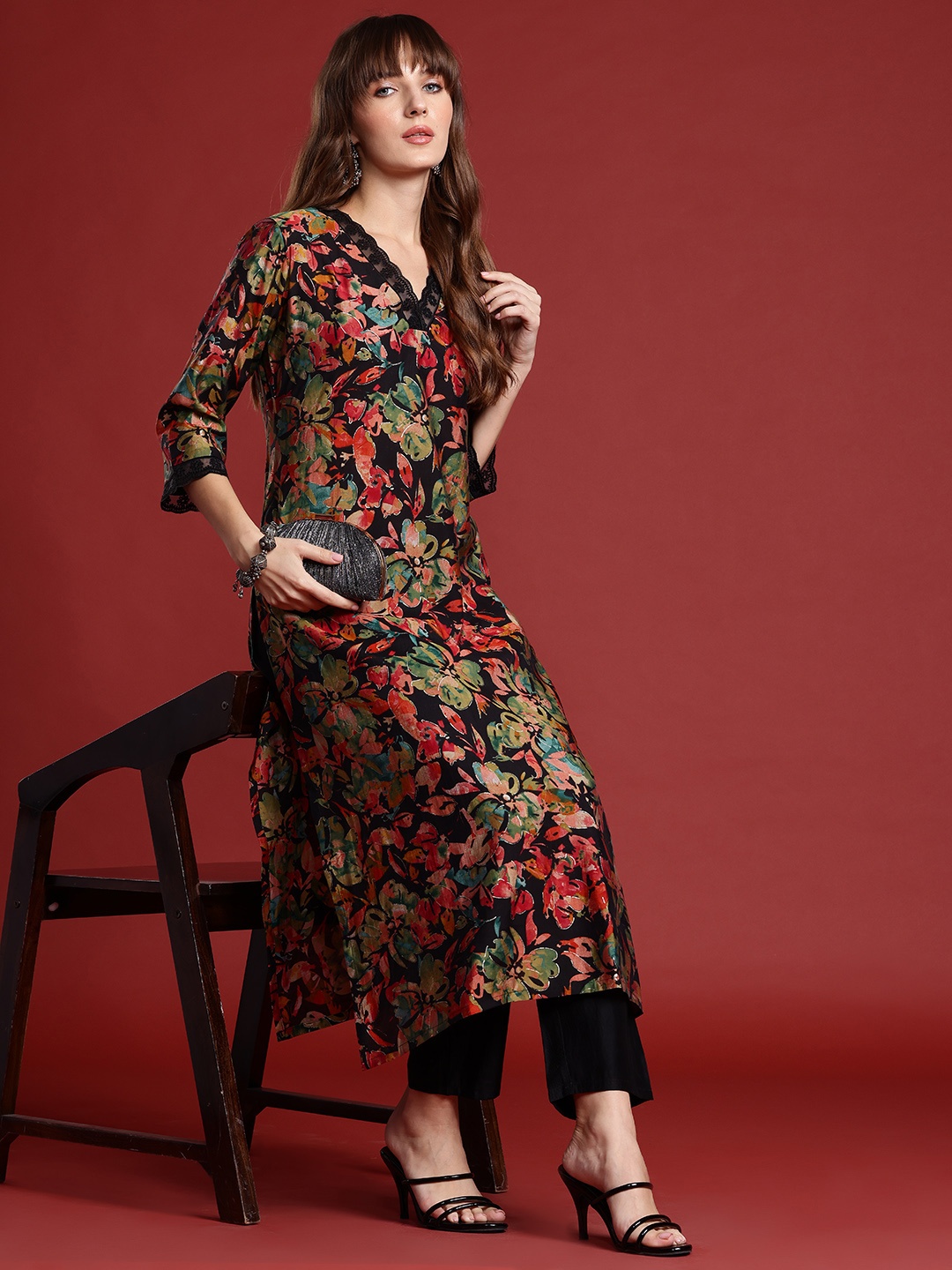 

Indo Era Floral Printed Kurta with Trousers, Black
