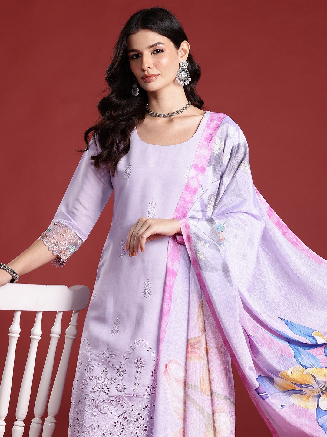 

Indo Era Floral Embroidered Thread Work Kurta with Trousers & Dupatta, Lavender