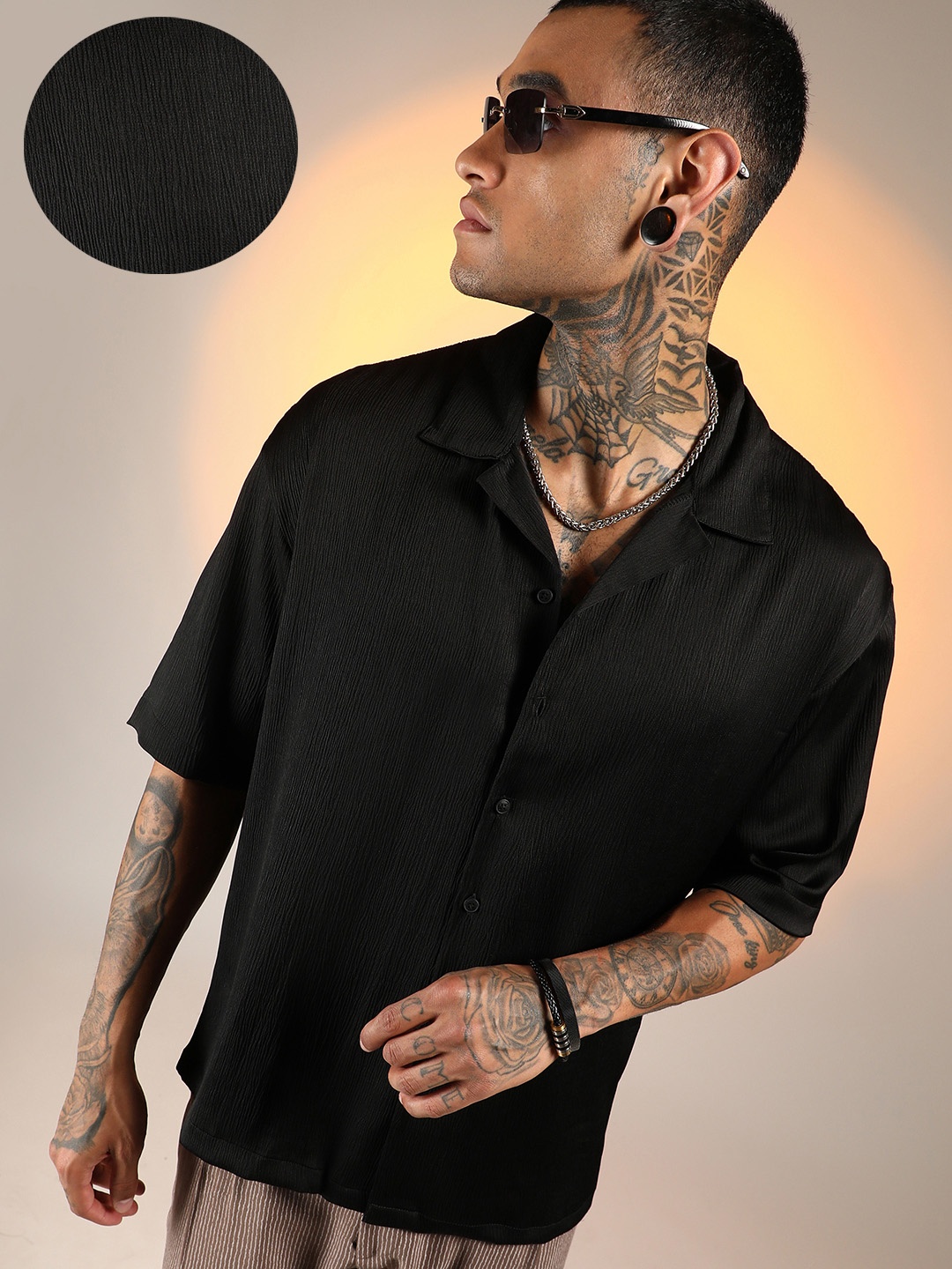 

Campus Sutra Men Comfort Cuban Collar Solid Oversized Casual Shirt, Black