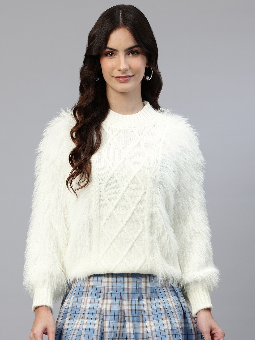 

One Femme Cable Knit Woollen Pullover with Fuzzy Detail, White