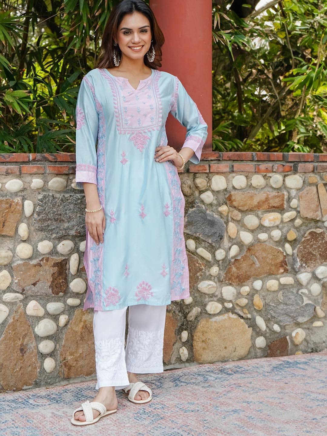 

HOUSE OF KARI Floral Embroidered Chikankari Chanderi Silk Straight Kurta, Turquoise blue