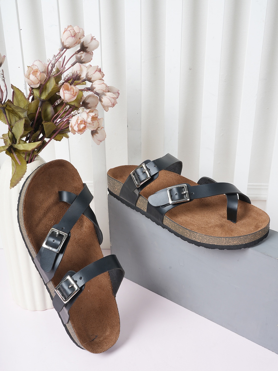 

MOZAFIA Women Buckle Flats, Black