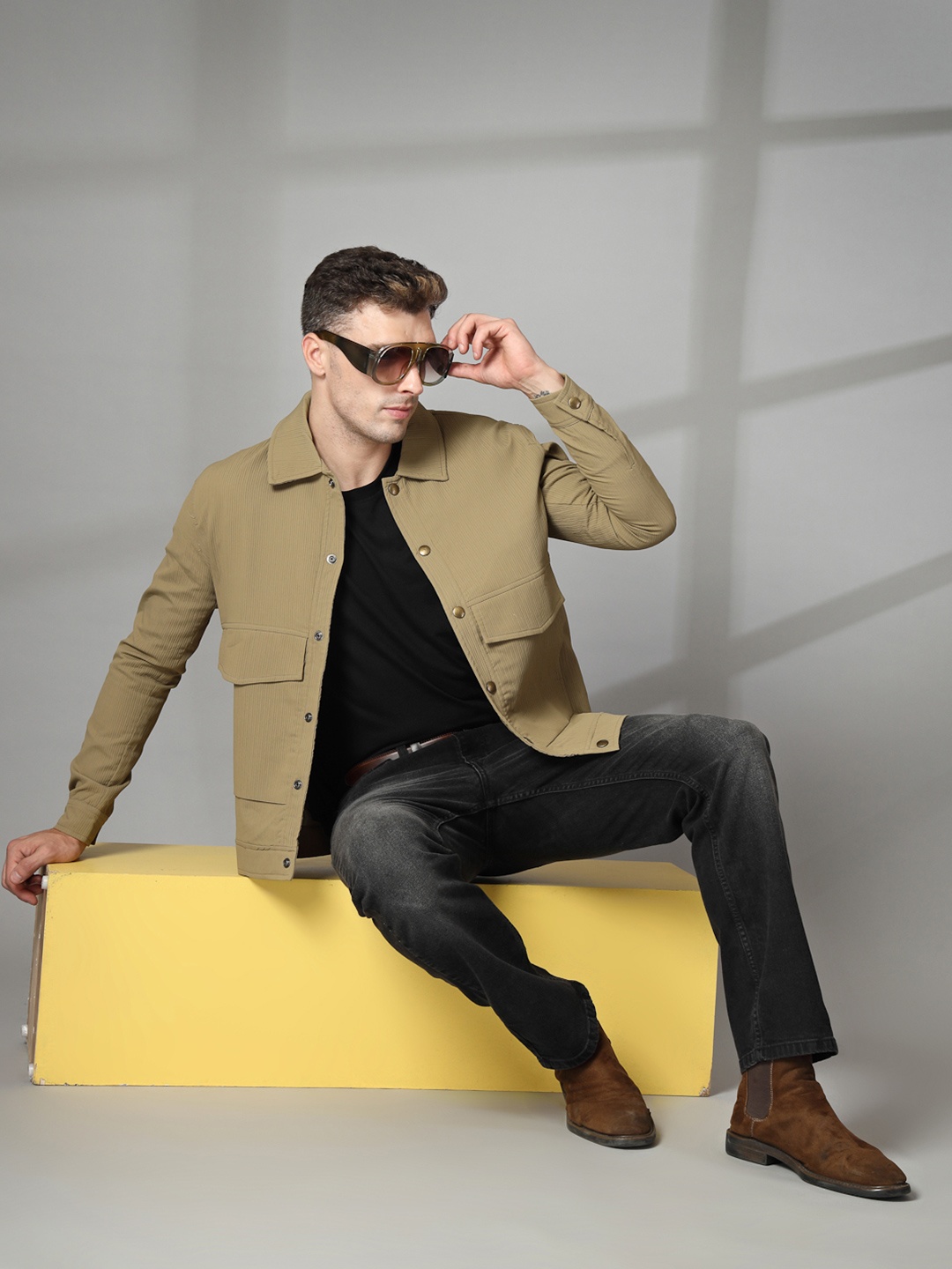 

CHKOKKO Men Solid Tailored Jacket, Khaki